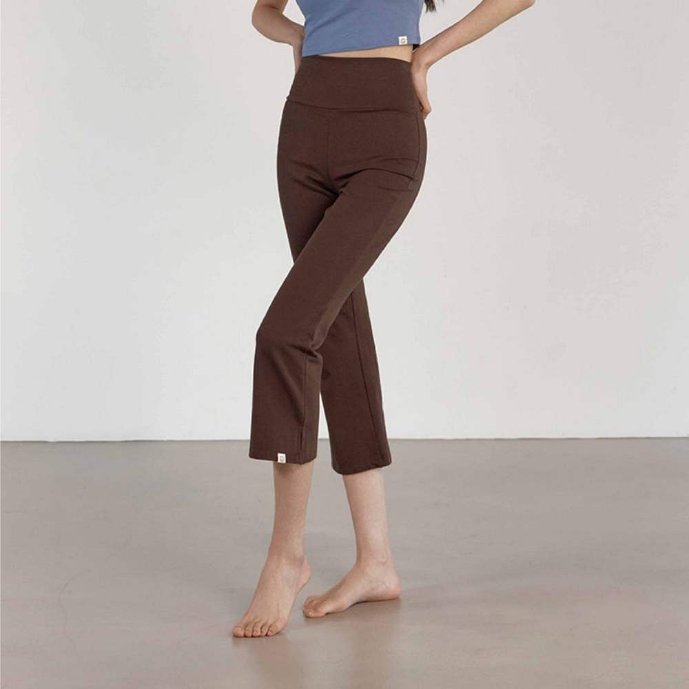 Dhyani 瑜珈直筒八分褲 木炭棕 CON067BRN