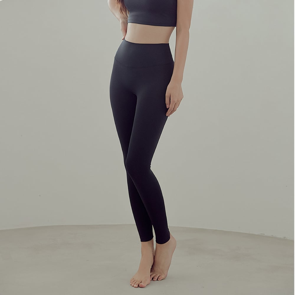 Conchwear Air Light 3D 瑜珈九分褲 經典黑 CON001BLK