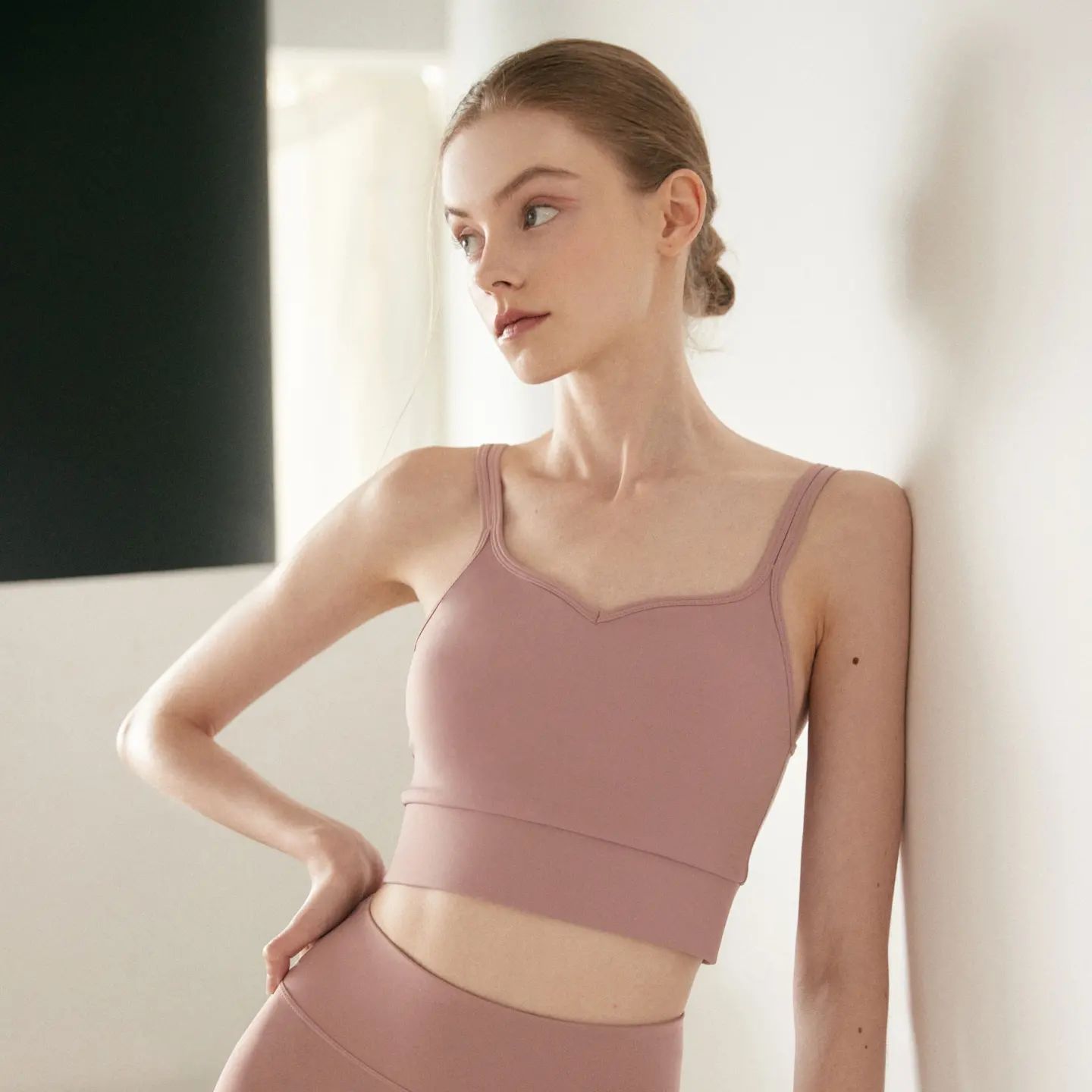 Parsley Allay M領瑜珈胸墊短背心 粉彩紅 P22BR008PNK