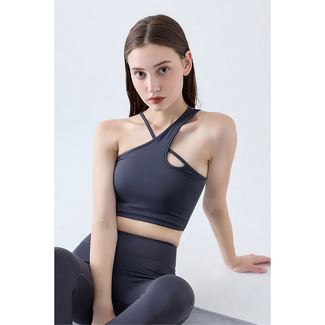 Parsley Allay 後斜線造型胸墊短背心 月光藍 各類運動適用 P23BR011NAV