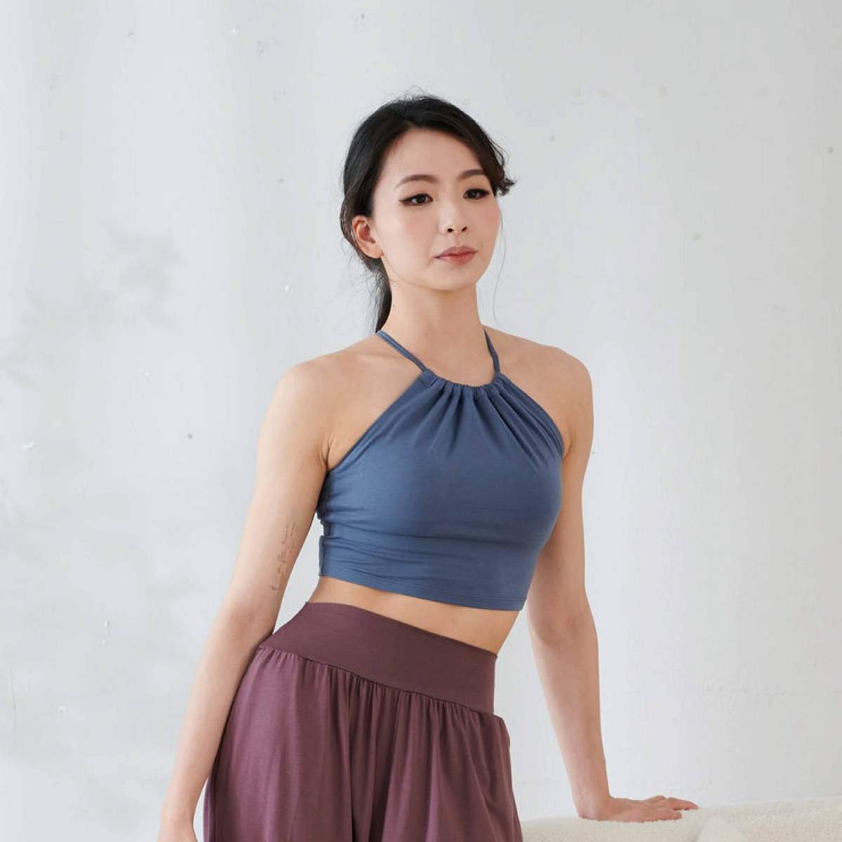 【預購】Happy yogi studio 瑜珈削肩款內衣 灰藍色 HYS008BLU