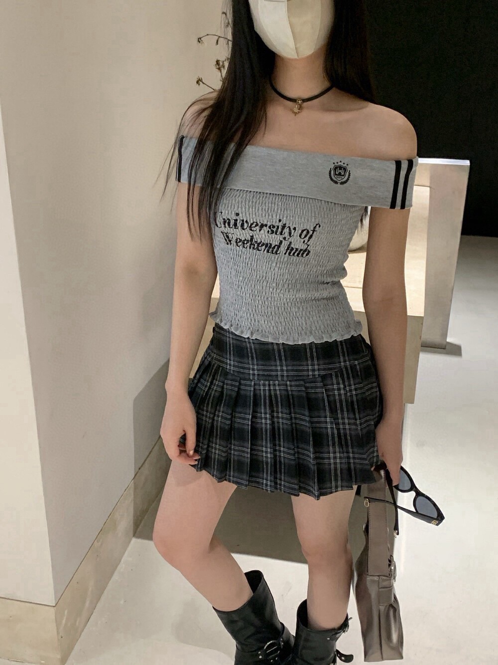 美式辣妹一字領T-shirt