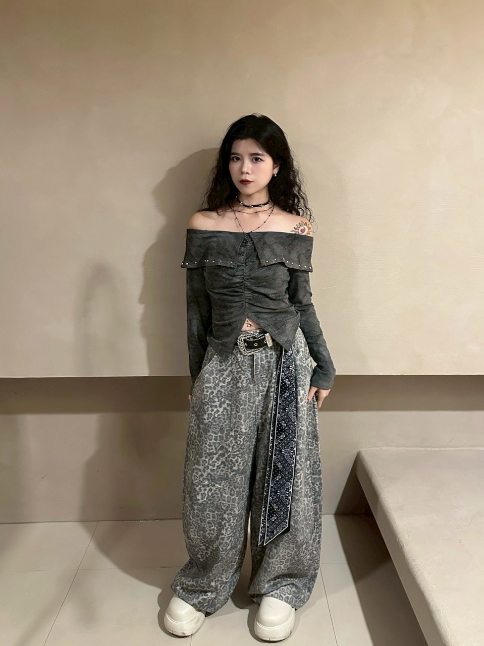灰豹紋飄帶繭型牛仔褲