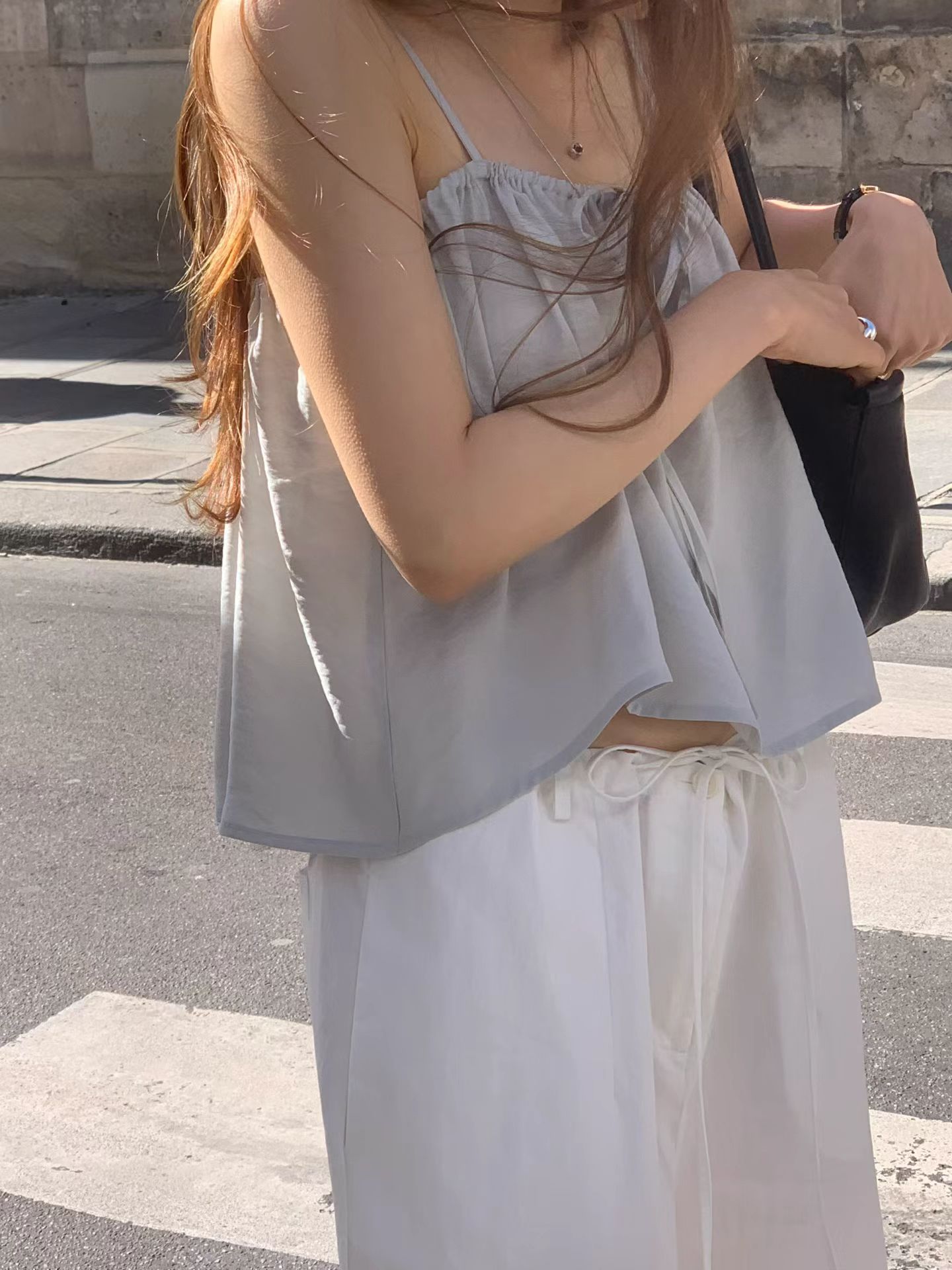 早鳥價開團中！《ounce》細肩帶ribbon排扣背心