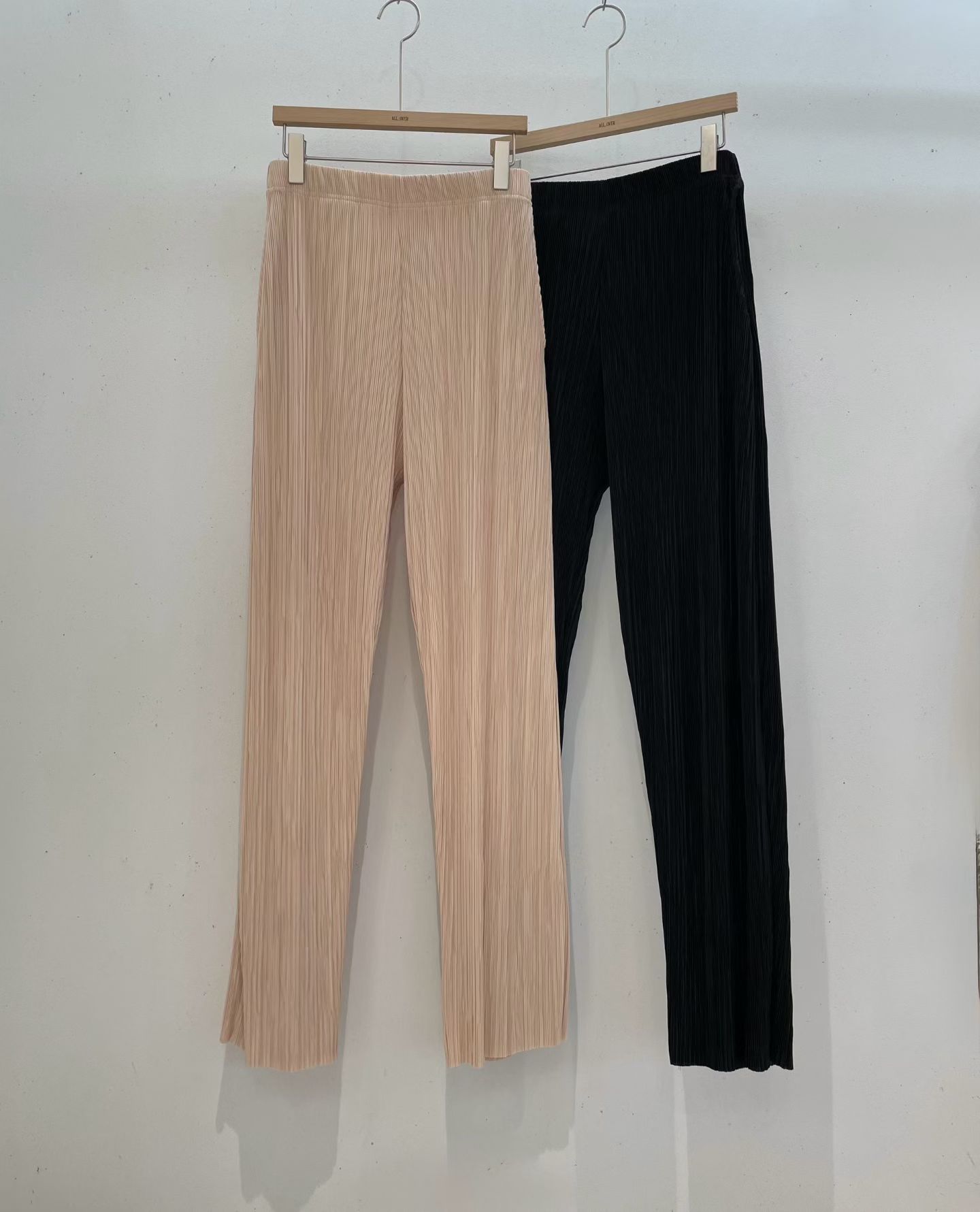 早鳥價開團中！《夏天的褲》有口袋皺皺褲(102-103cm)