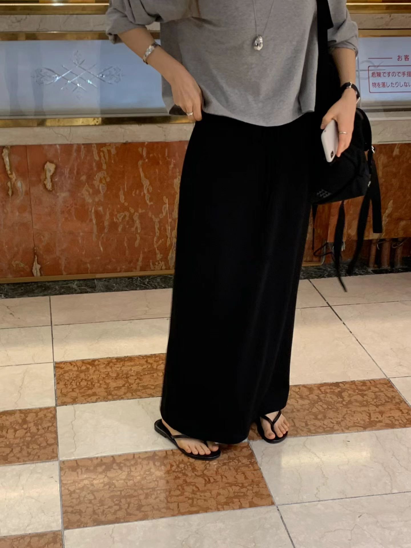 開團中早鳥價！《ounce》腰部綁帶長黑裙