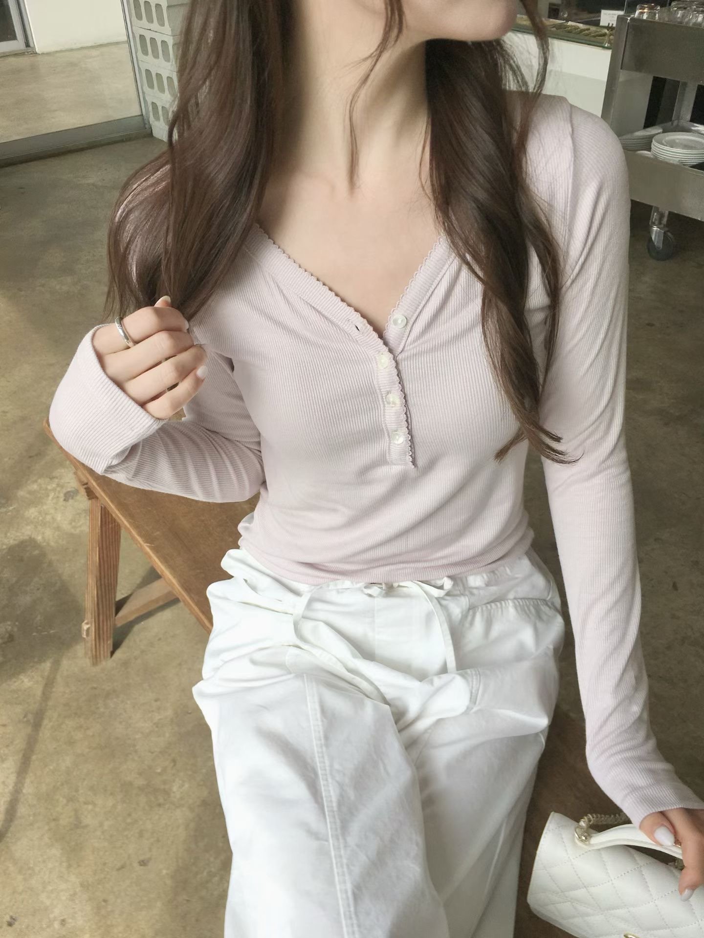 W6成團！《蔬菜家》花邊排扣打底衣