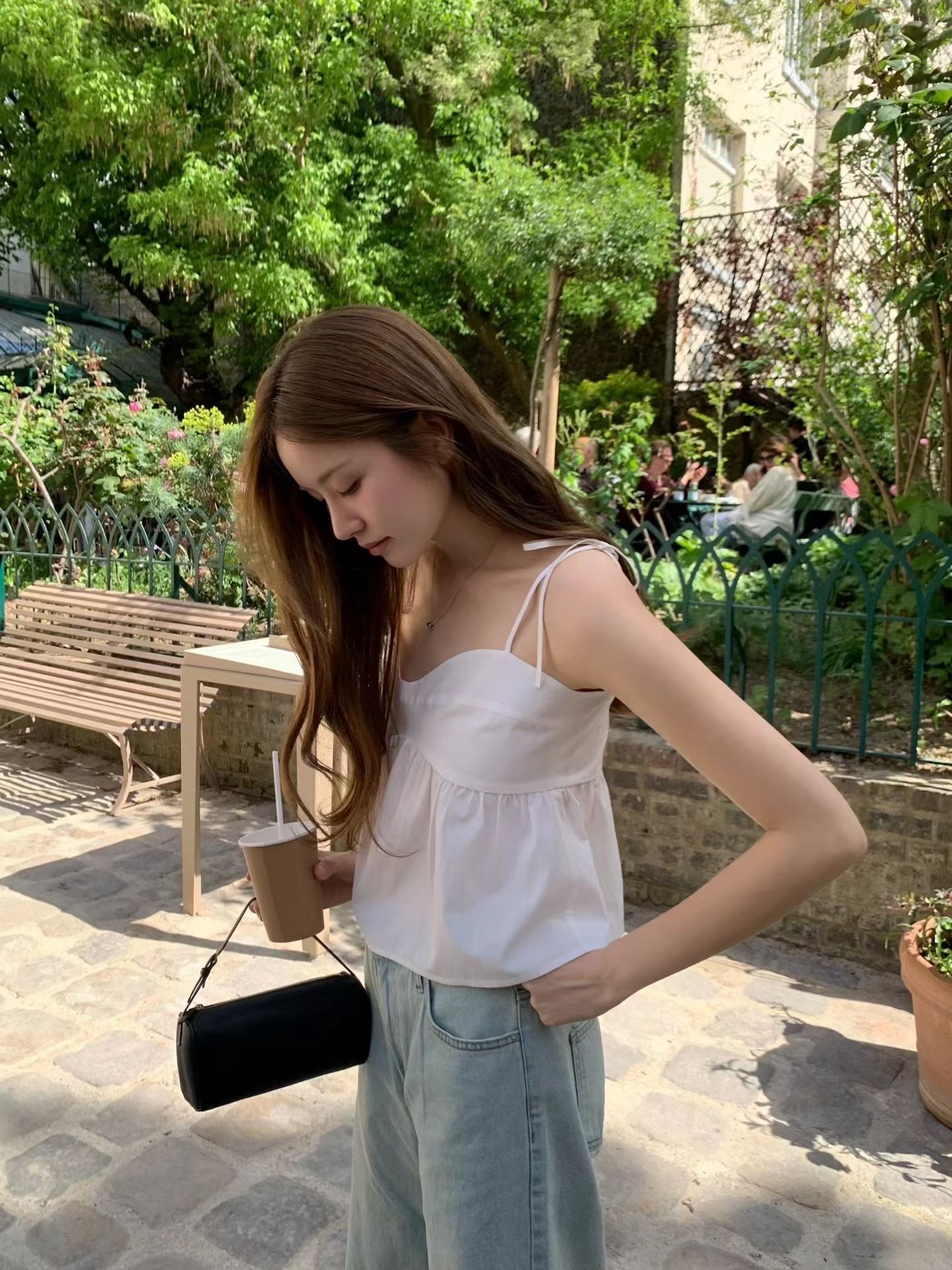 W9成團！《ounce》W8肩膀綁帶寬擺細肩背心