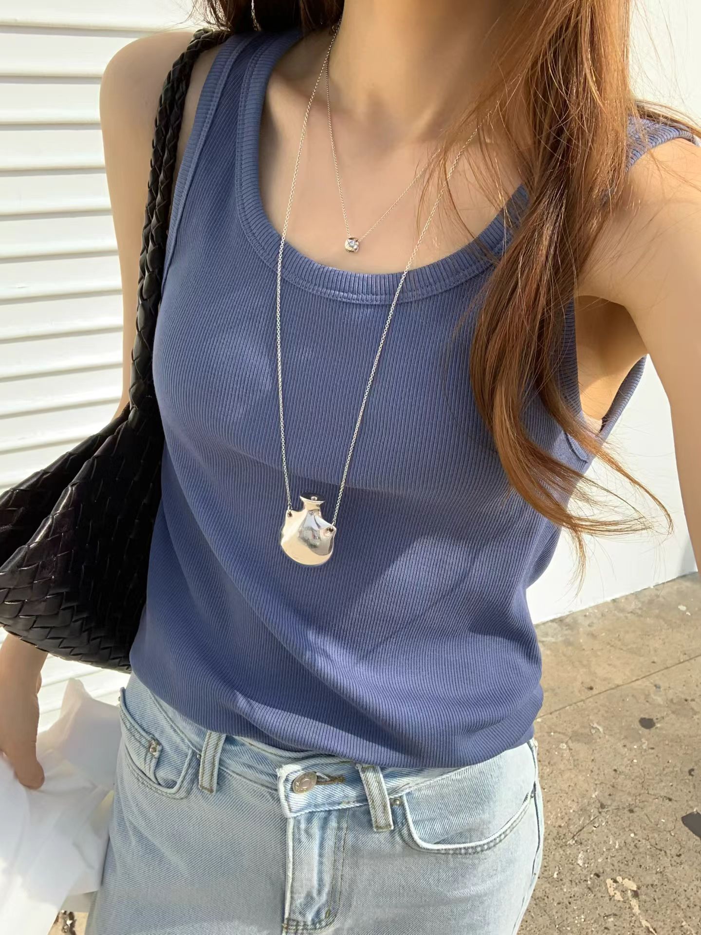 W6成團！《ounce》細直坑紋背心