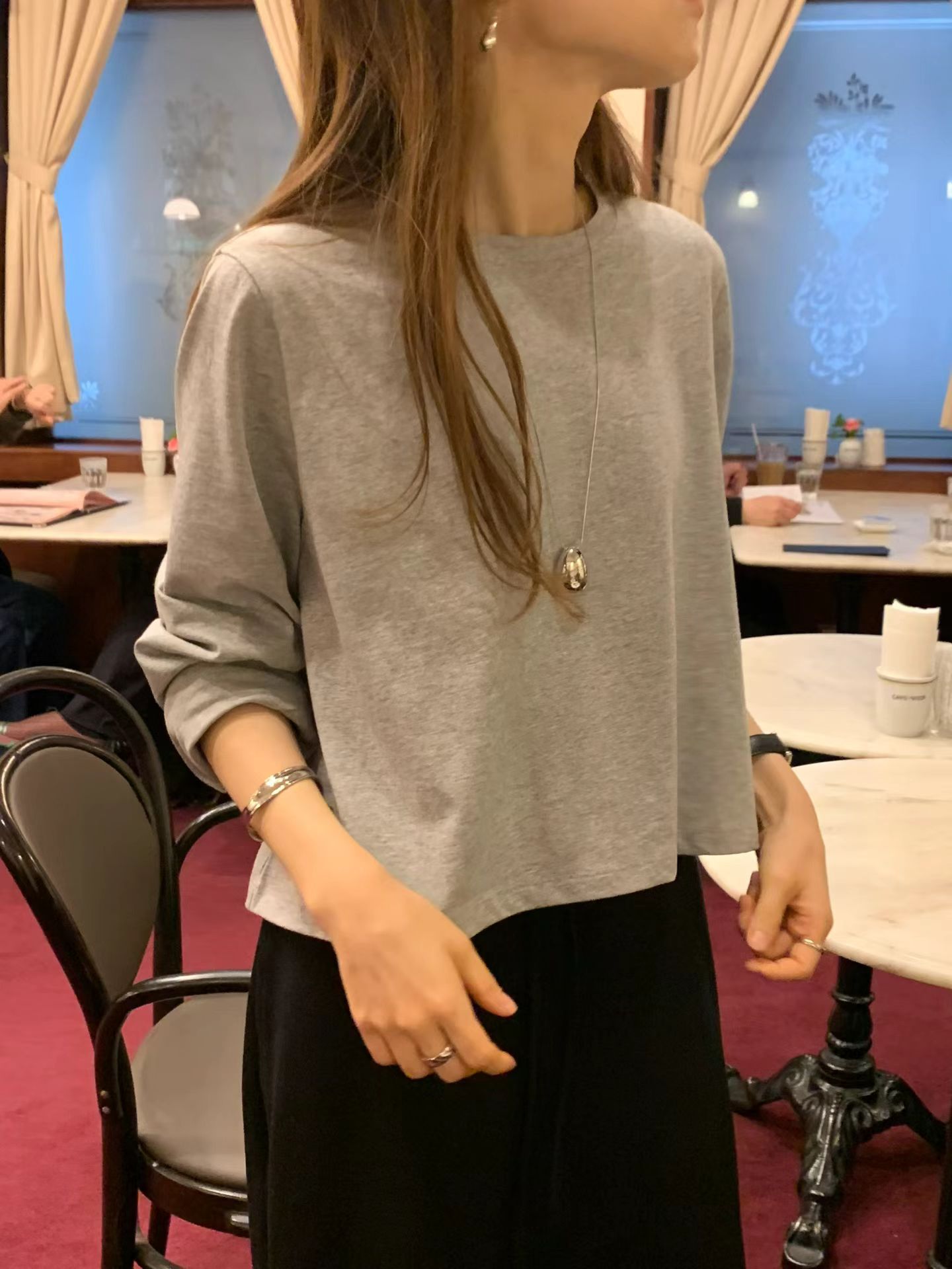 W6成團！《ounce》寬鬆短版顯瘦打底衣