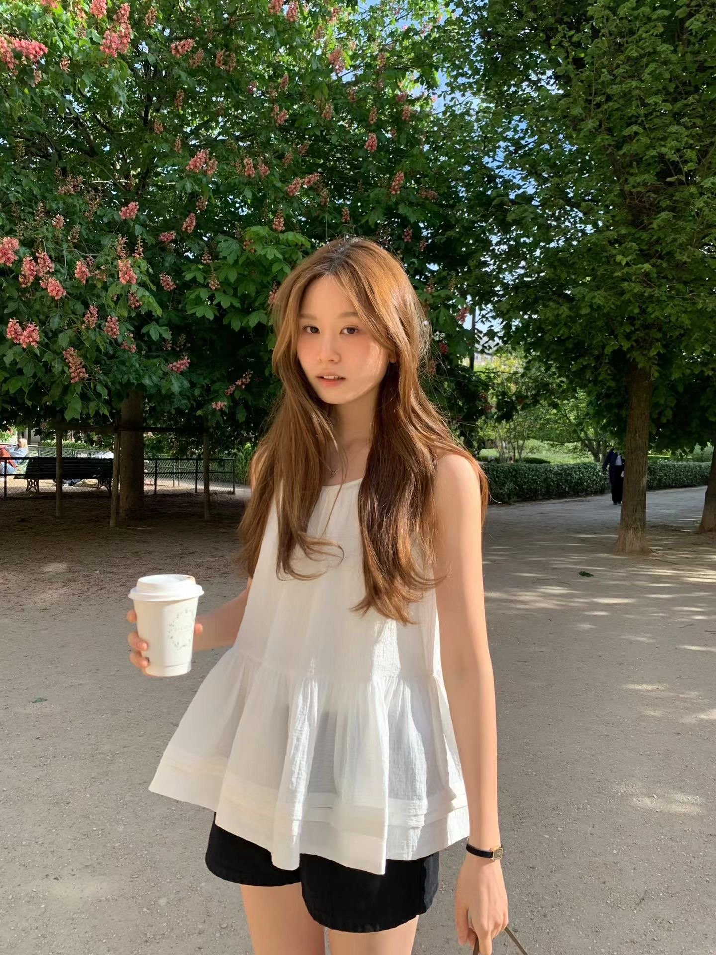 W10成團！《ounce》漂亮粗肩帶法式襯裙