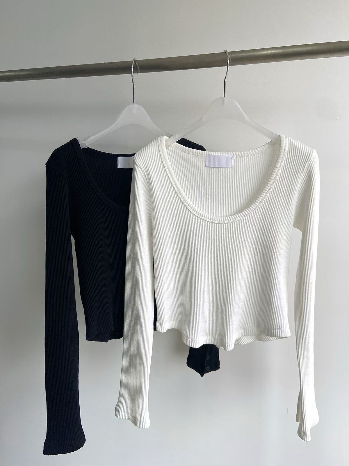 l;ast 1早鳥價！《春夏打底》圓弧下擺長袖打底