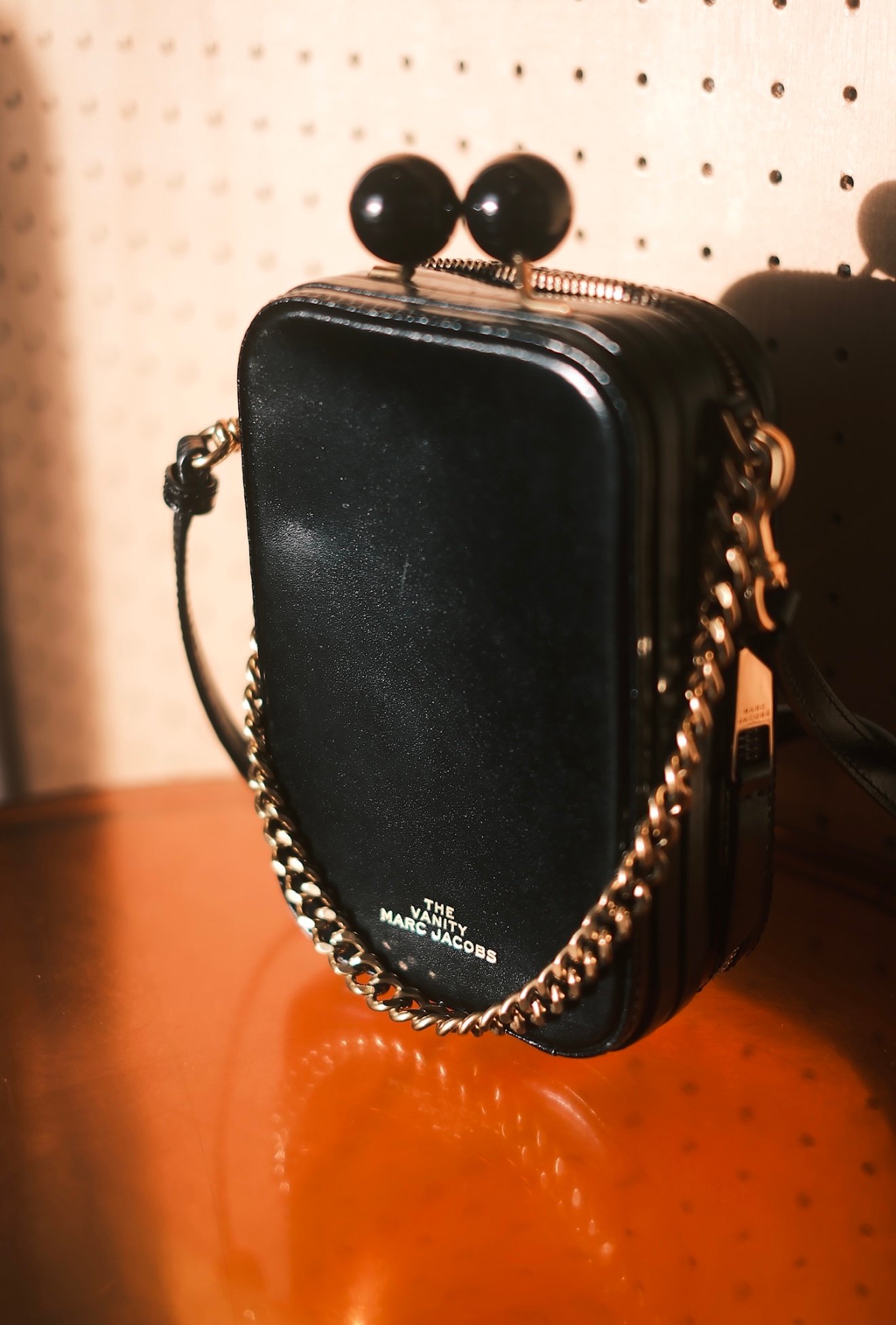 MARC JACOBS 絕版硬殼復古珠扣包The Vanity