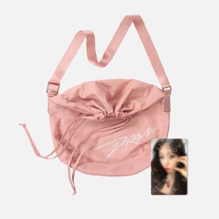 aespa 4th mini Album WEEK – DRAMA CITY 官方周邊 斜背包+寫真小卡套組