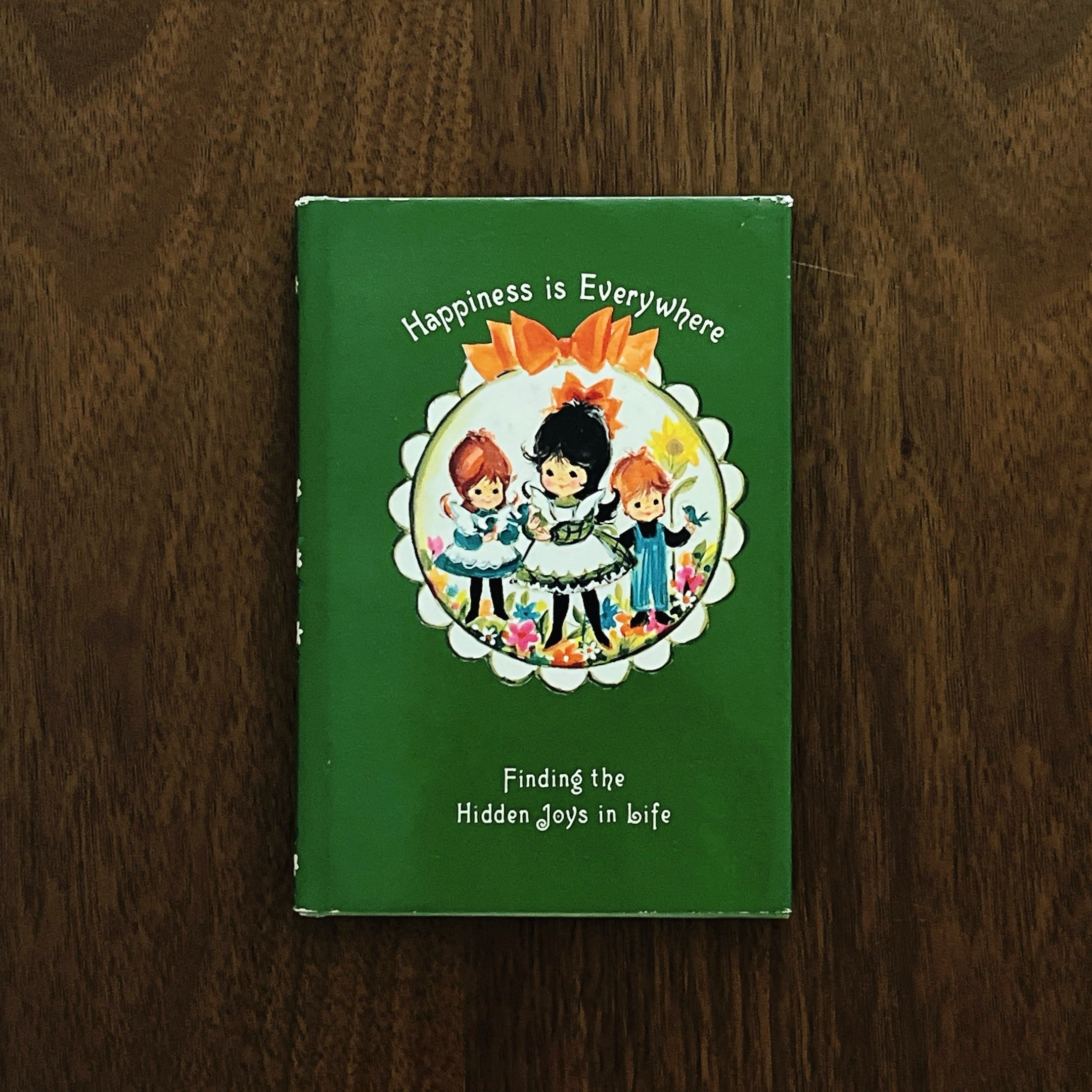 Happiness is Everywhere（Finding the Hidden Joys in Life）