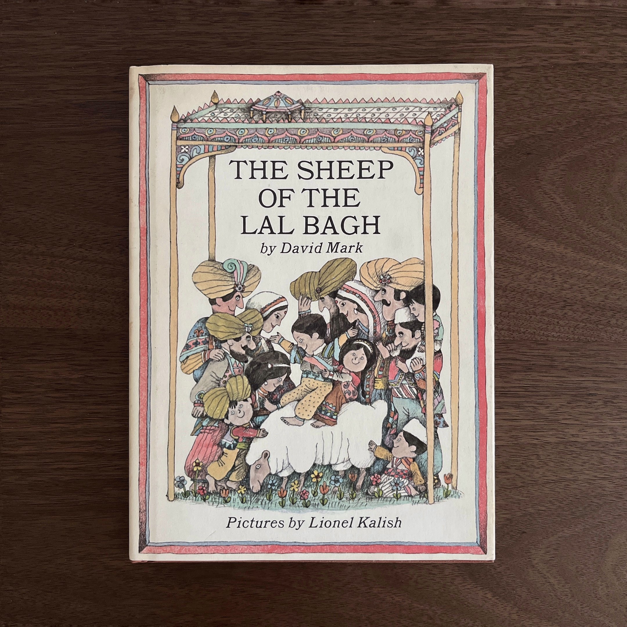 THE SHEEP OF THE LAL BAGH｜拉爾巴格花園的小羊