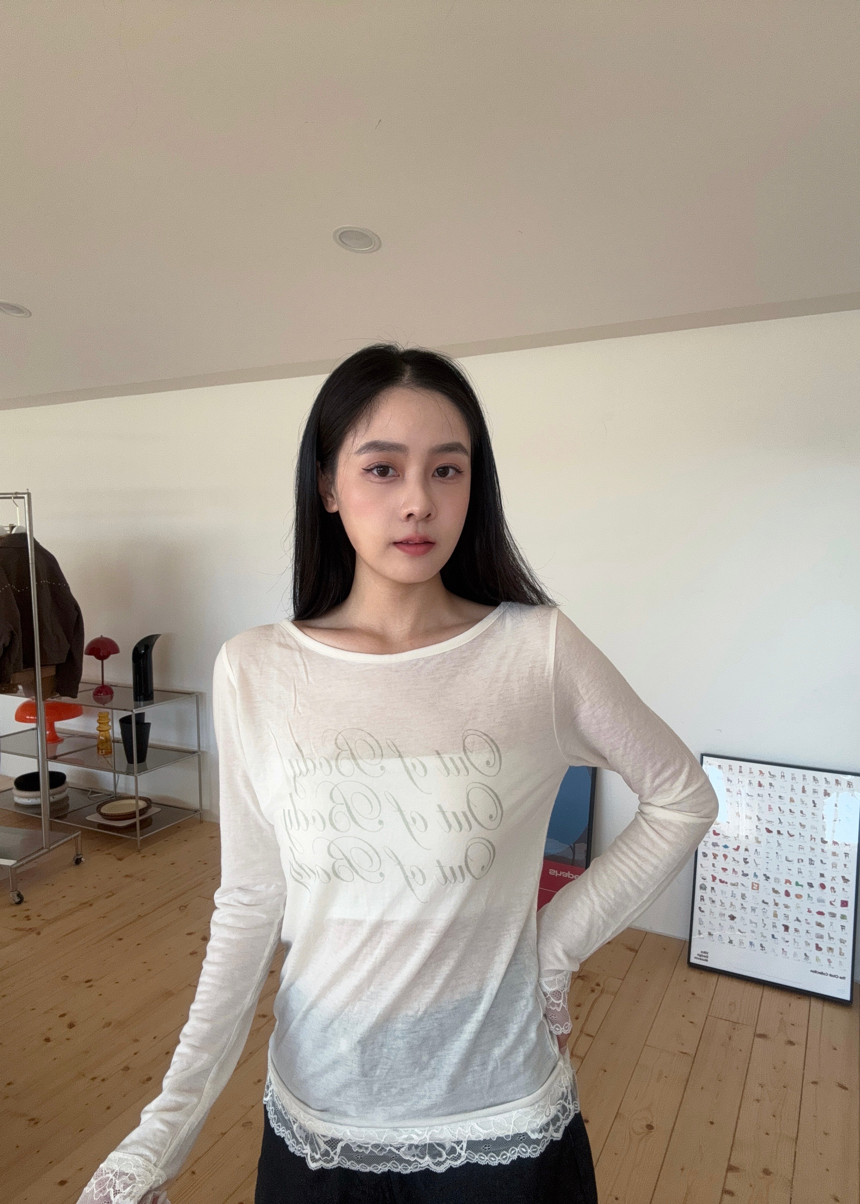 奧菈蕾絲輕柔羊毛透膚上衣