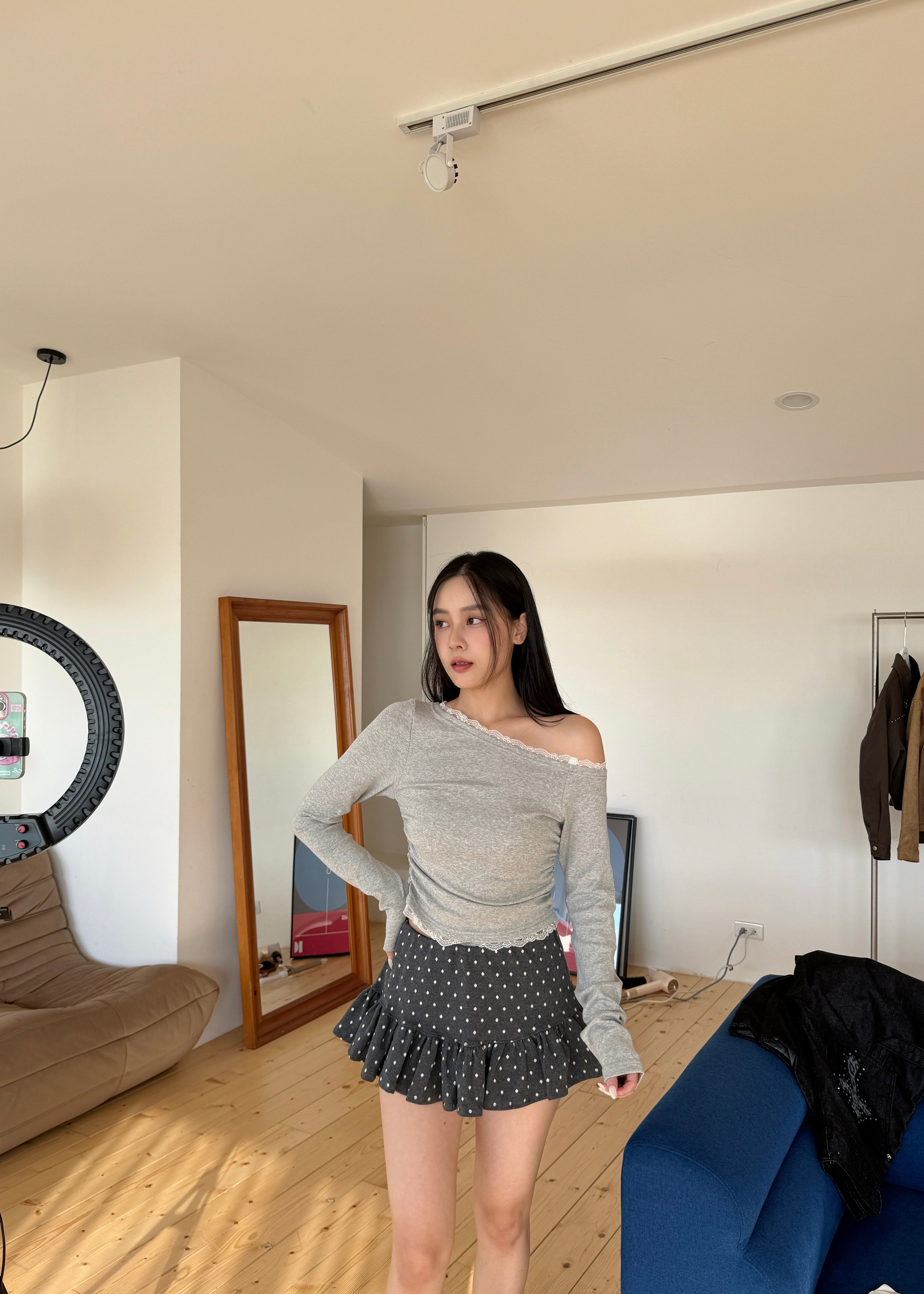 珍妮薇蕾絲斜肩上衣