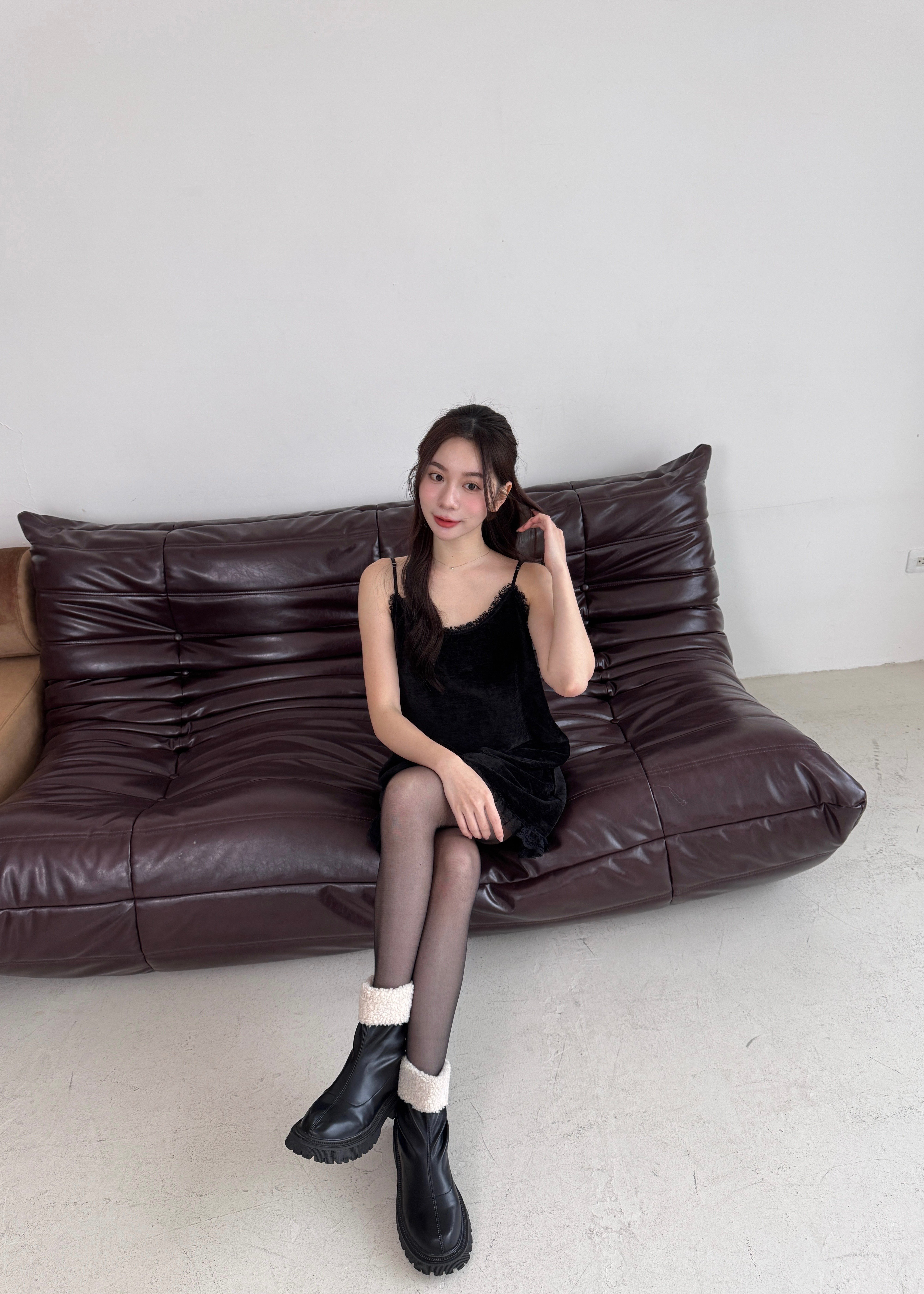 A16 洛兒米的蕾絲棉絨洋裝