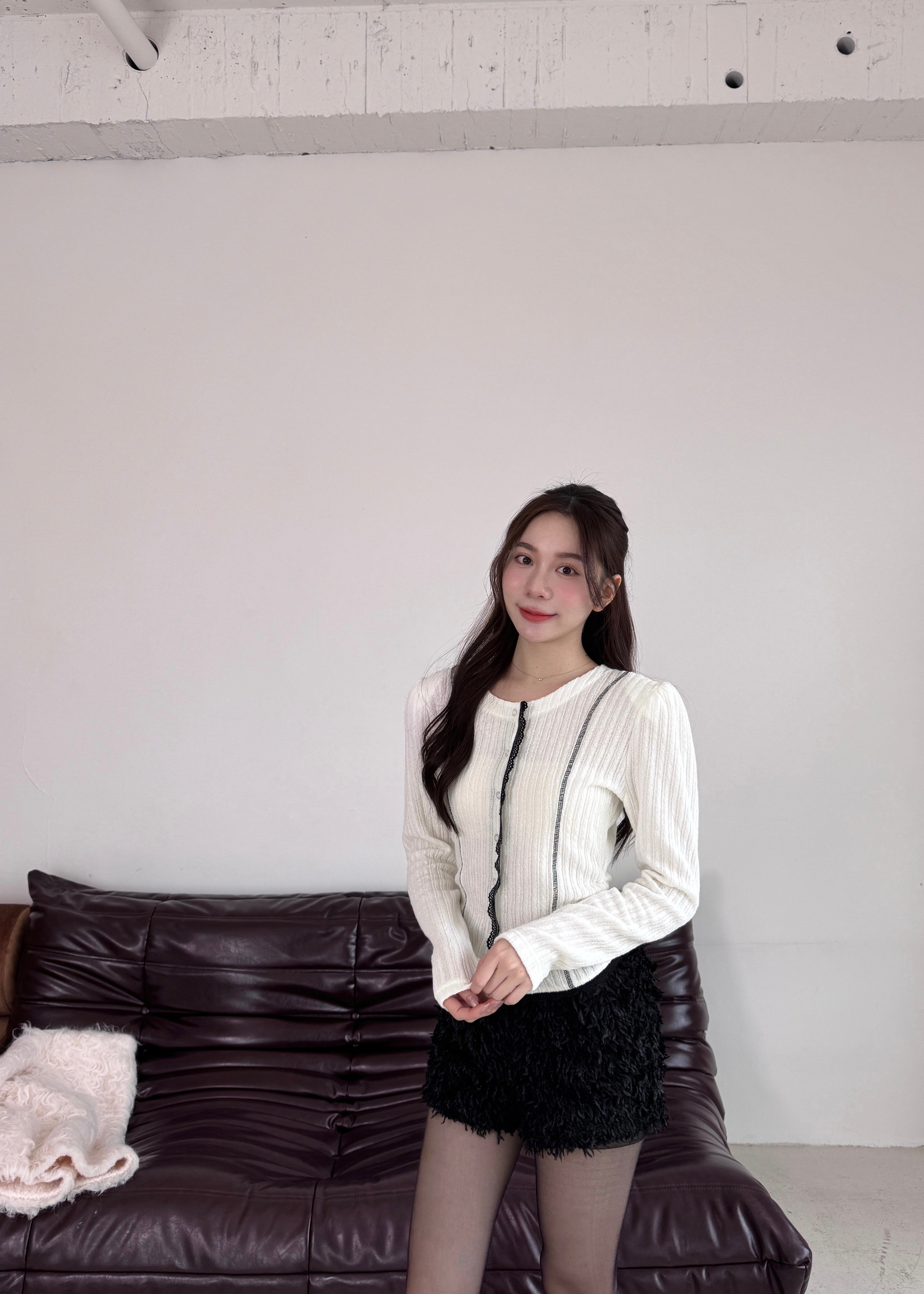 A14 瑪莉的蕾絲邊針織衫