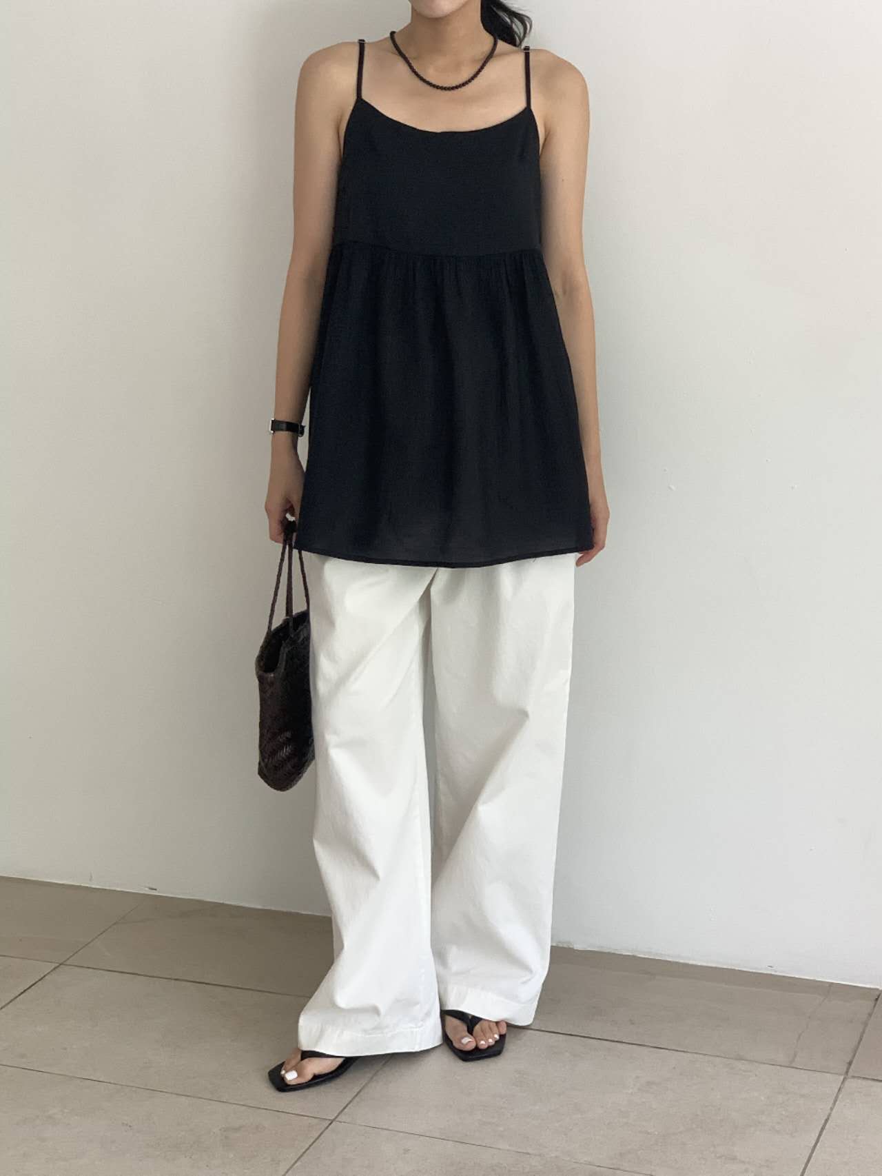 E03 小蛋糕吊帶上衣