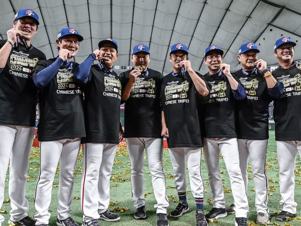 【WSBC】本正版 世界棒球WSBC 12強 冠軍紀念T