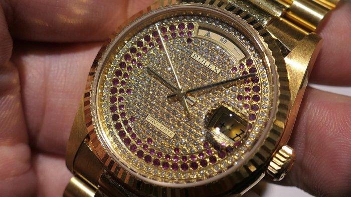 【美好時光】一級逸品分享交流 18238 盒單全 滿天星雙排紅寶石密鑲鑽面