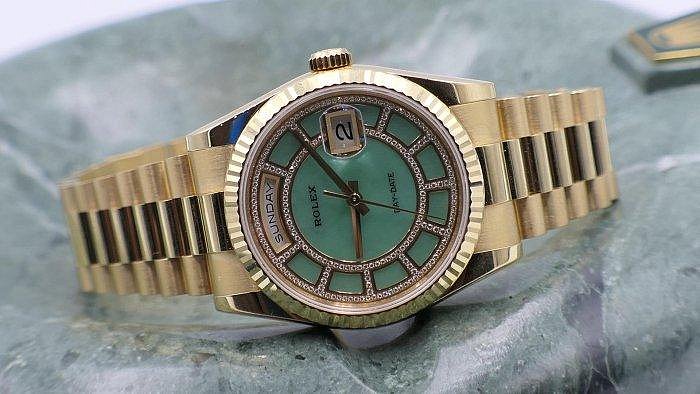 【美好時光】(一級逸品分享交流）118238 JADE (天然玉石）盒單全