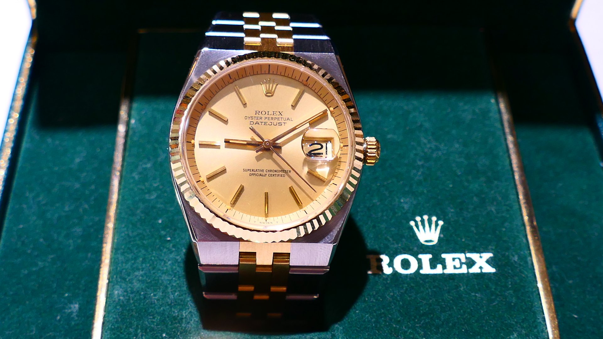 【拍賣會逸品】盒單全蠔式五十週年紀念錶ROLEX 1630 罕有逸品！