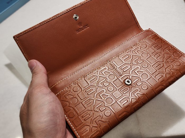 (美好時光）全新品！！ROLEX 原廠精品長皮夾 （可放超多現金與卡片，非常好用，我自己用8年了）