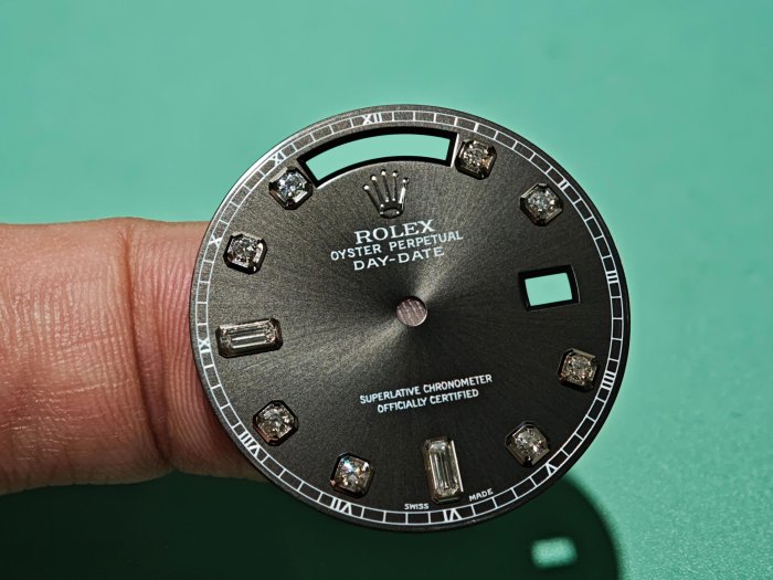 【單售面盤】ROLEX勞力士極罕見原裝黑色包臺十鑽面（大顆鑽）18039 18239 118239 等都可用