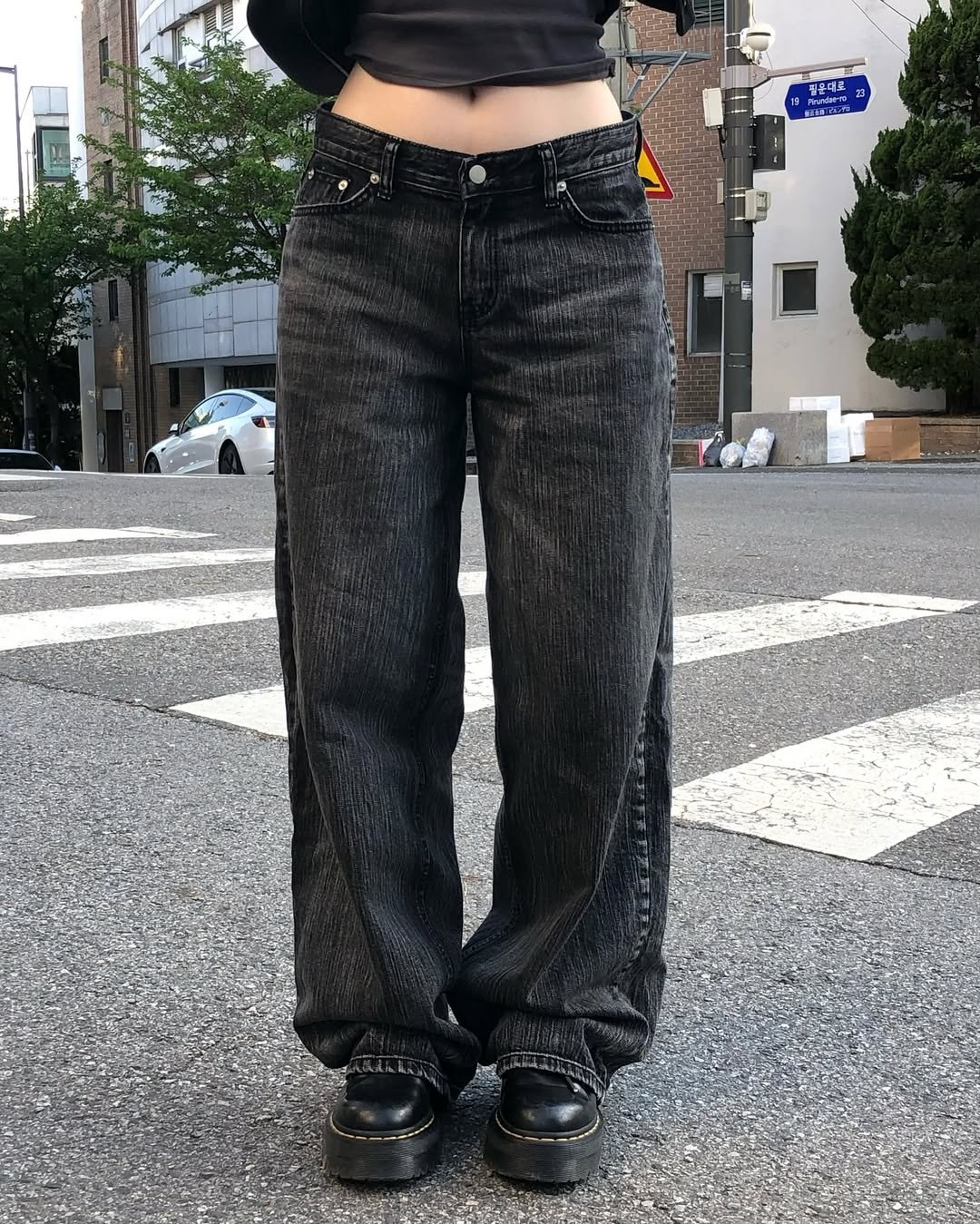 Fade Line Jeans 低腰寬鬆牛仔pt (2 color)