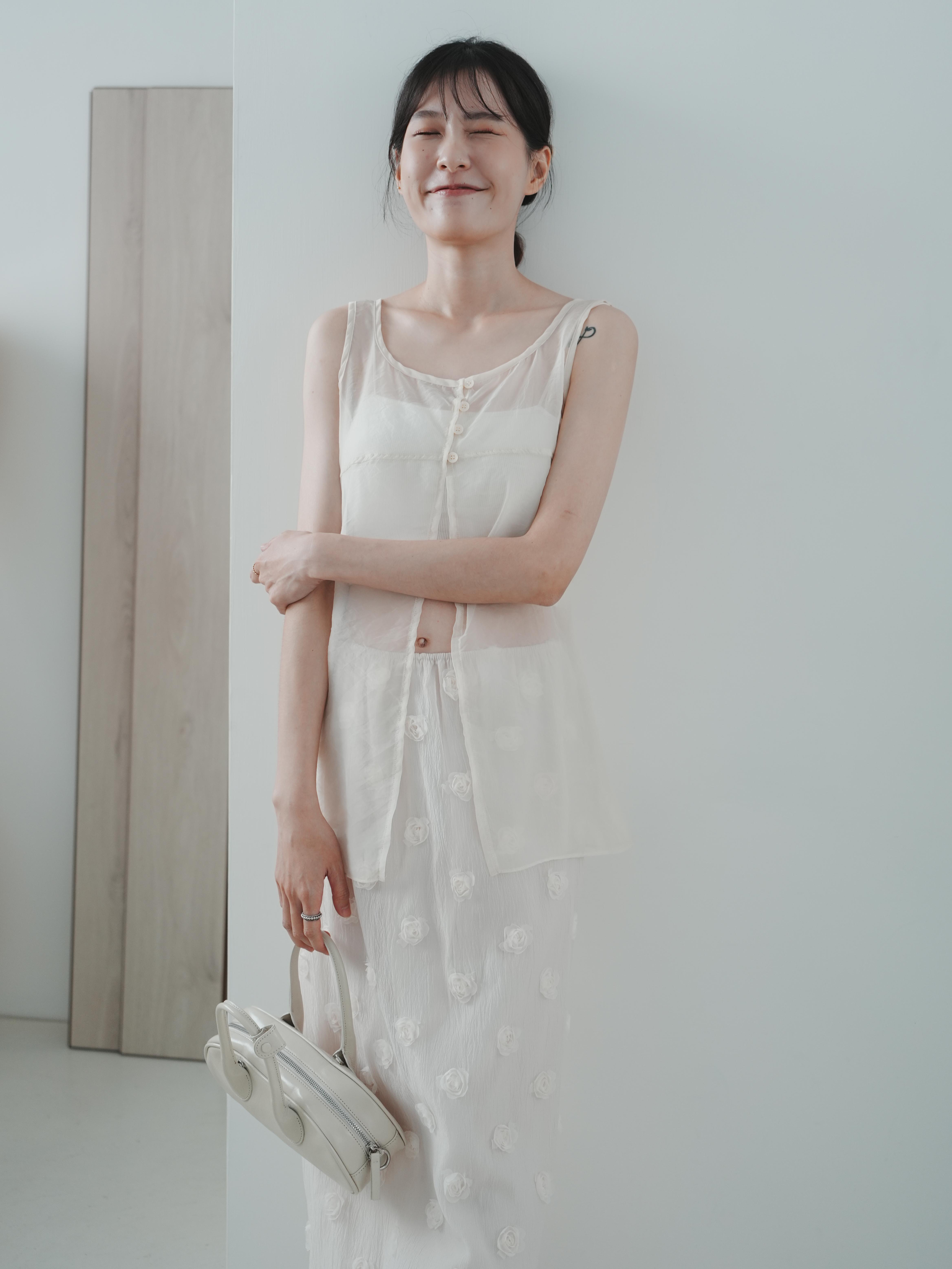 J07 輕透感綁帶背心