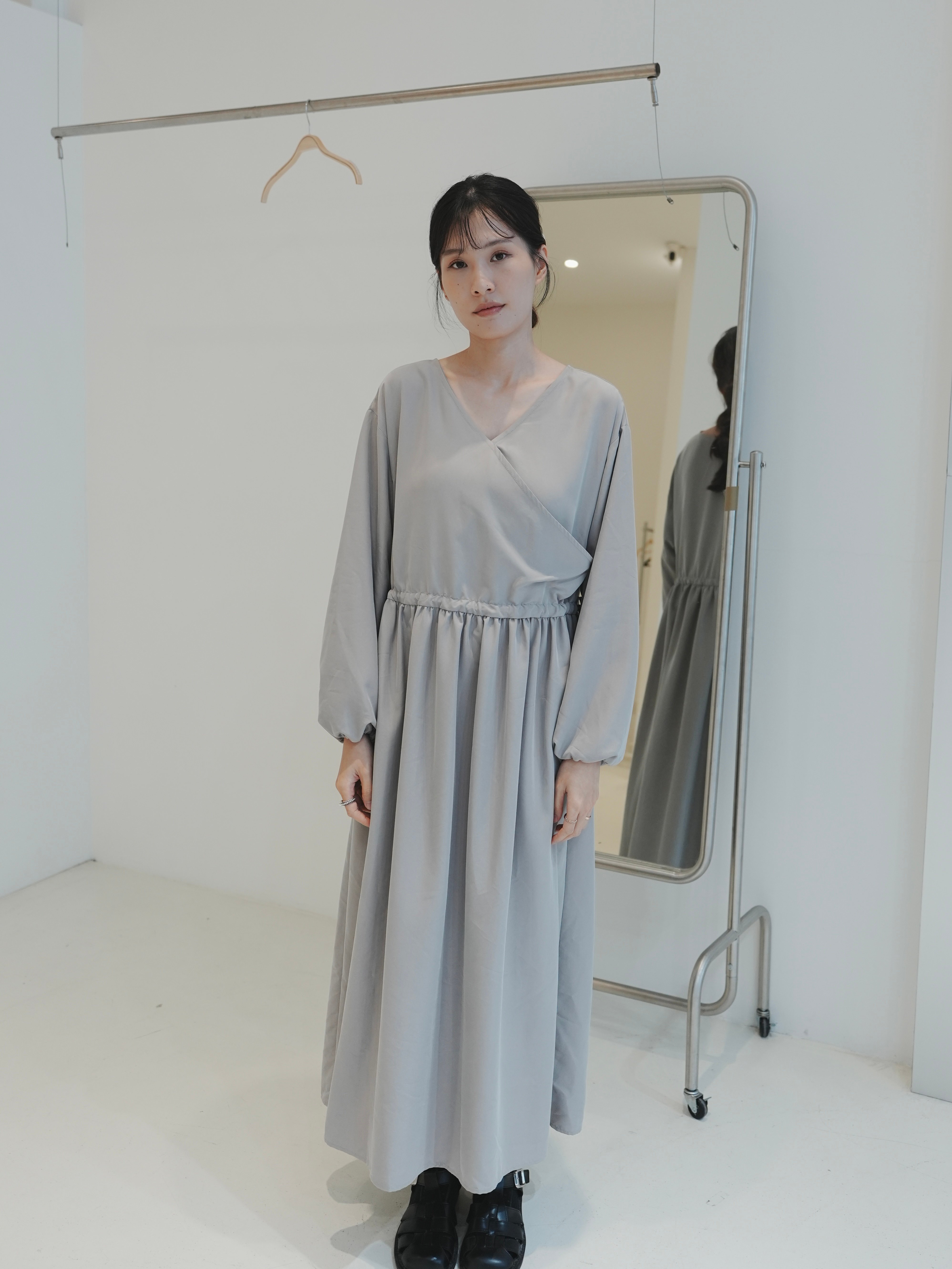 V02 前後兩穿式綁帶洋裝