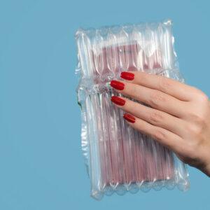 如何用氣泡布高效保護花瓶？完整包裝指南及秘訣！