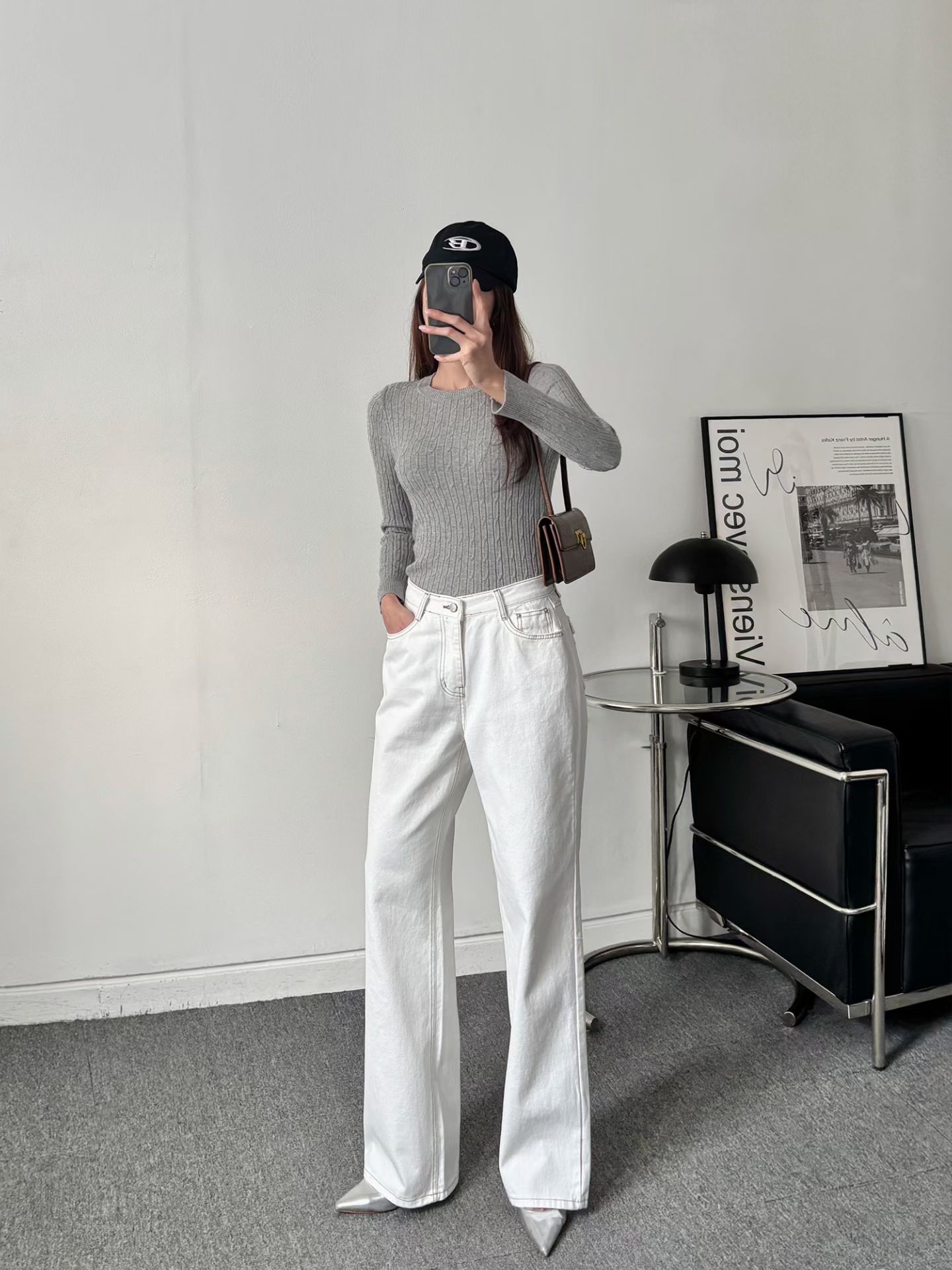 高腰後口袋造型順身小寬褲