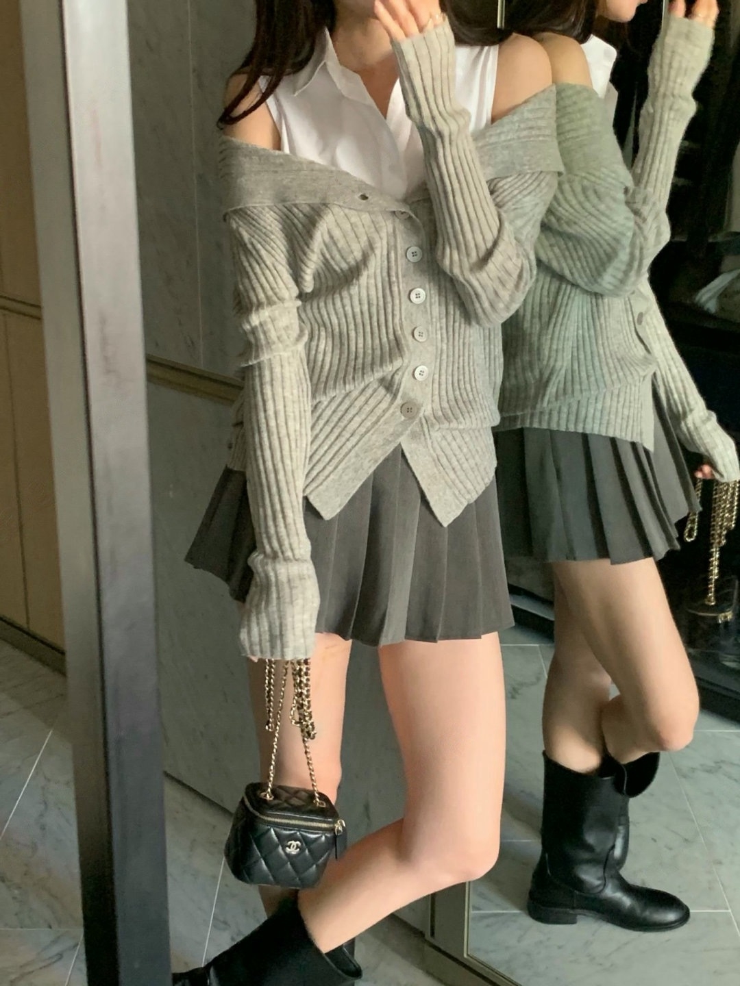 翻領排釦坑紋針織衣