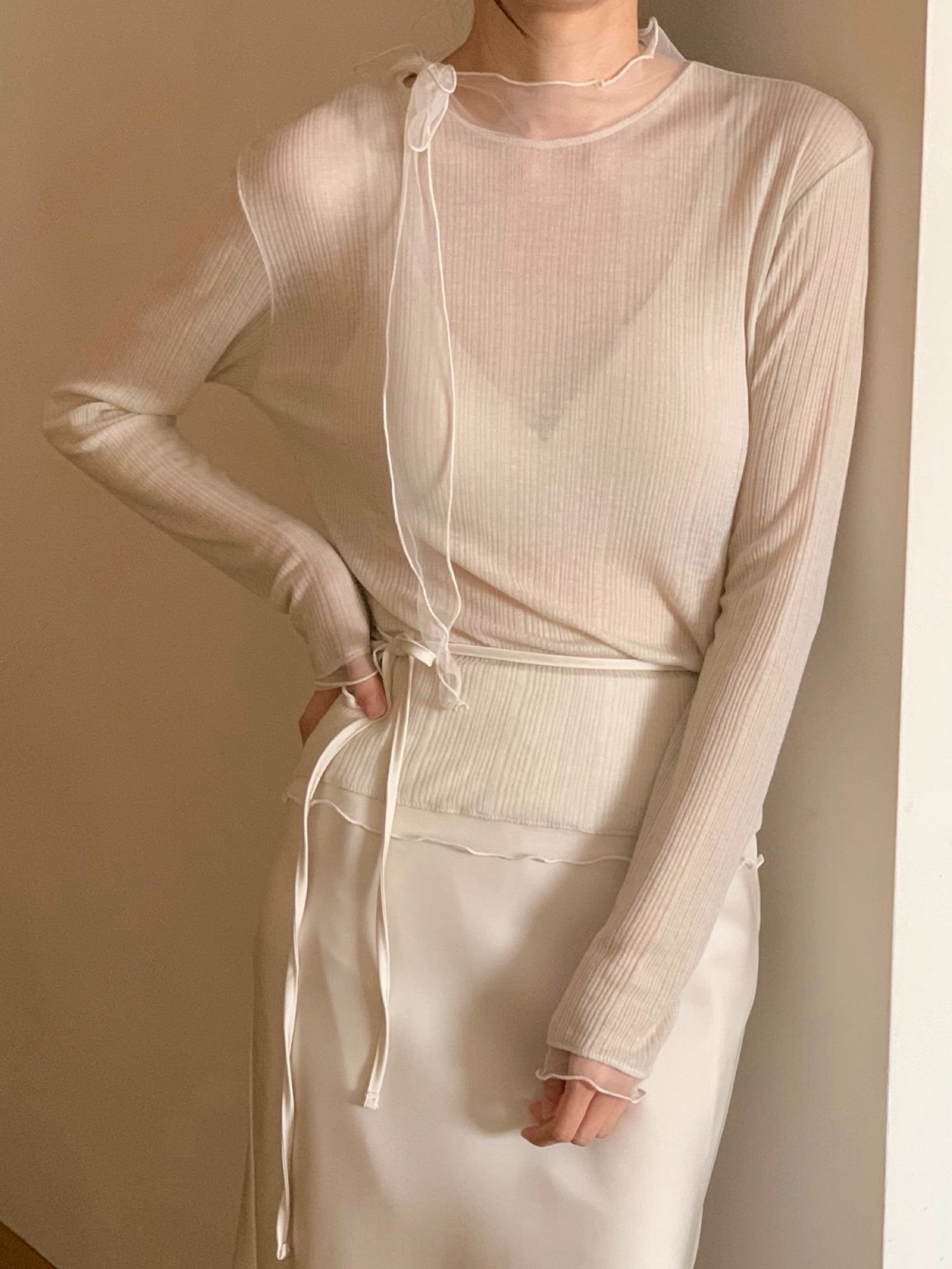 拼接歐根紗綁結領彈力壓紋Ｔ