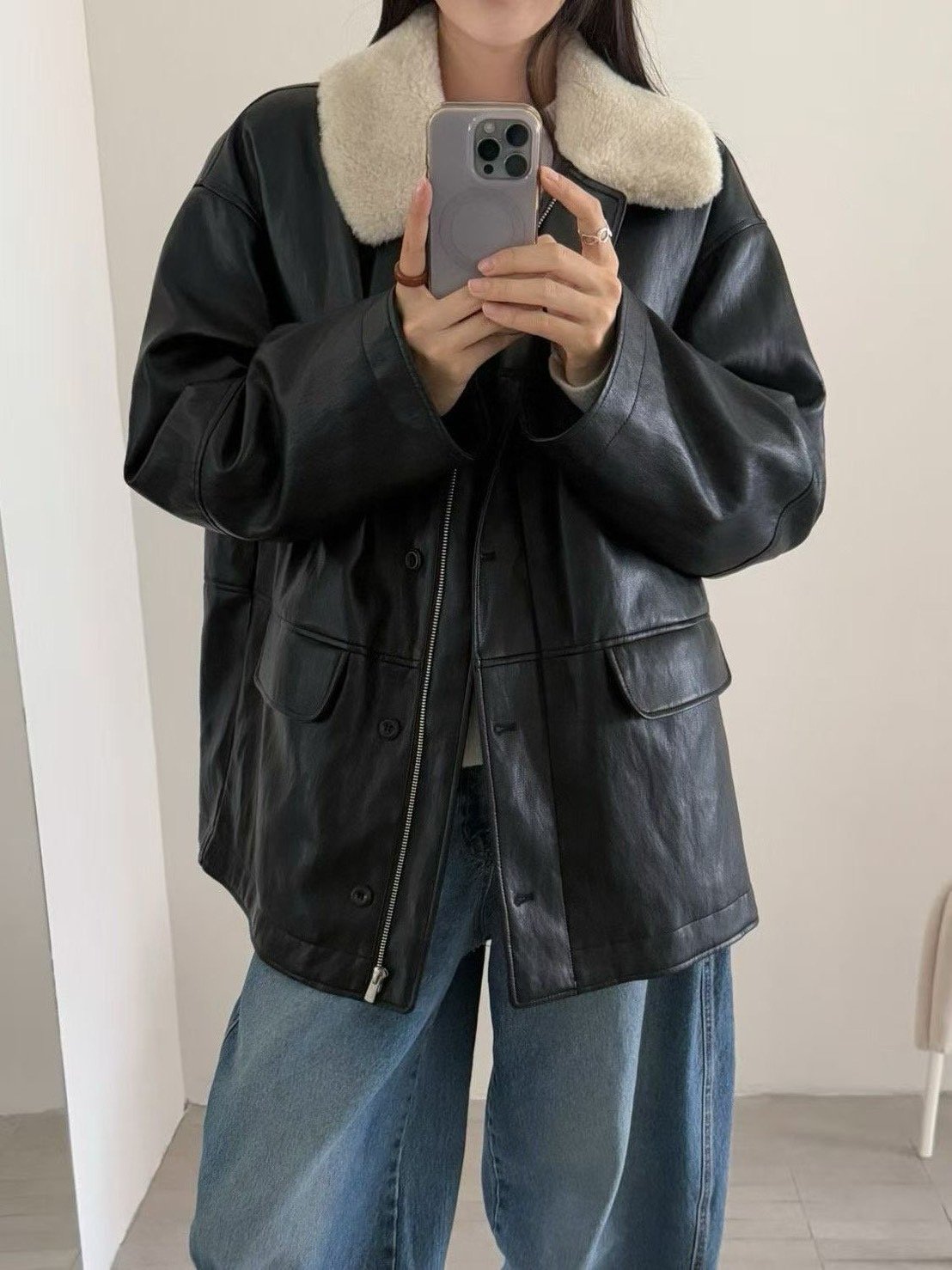 毛毛翻領混鴨絨皮革長版外套