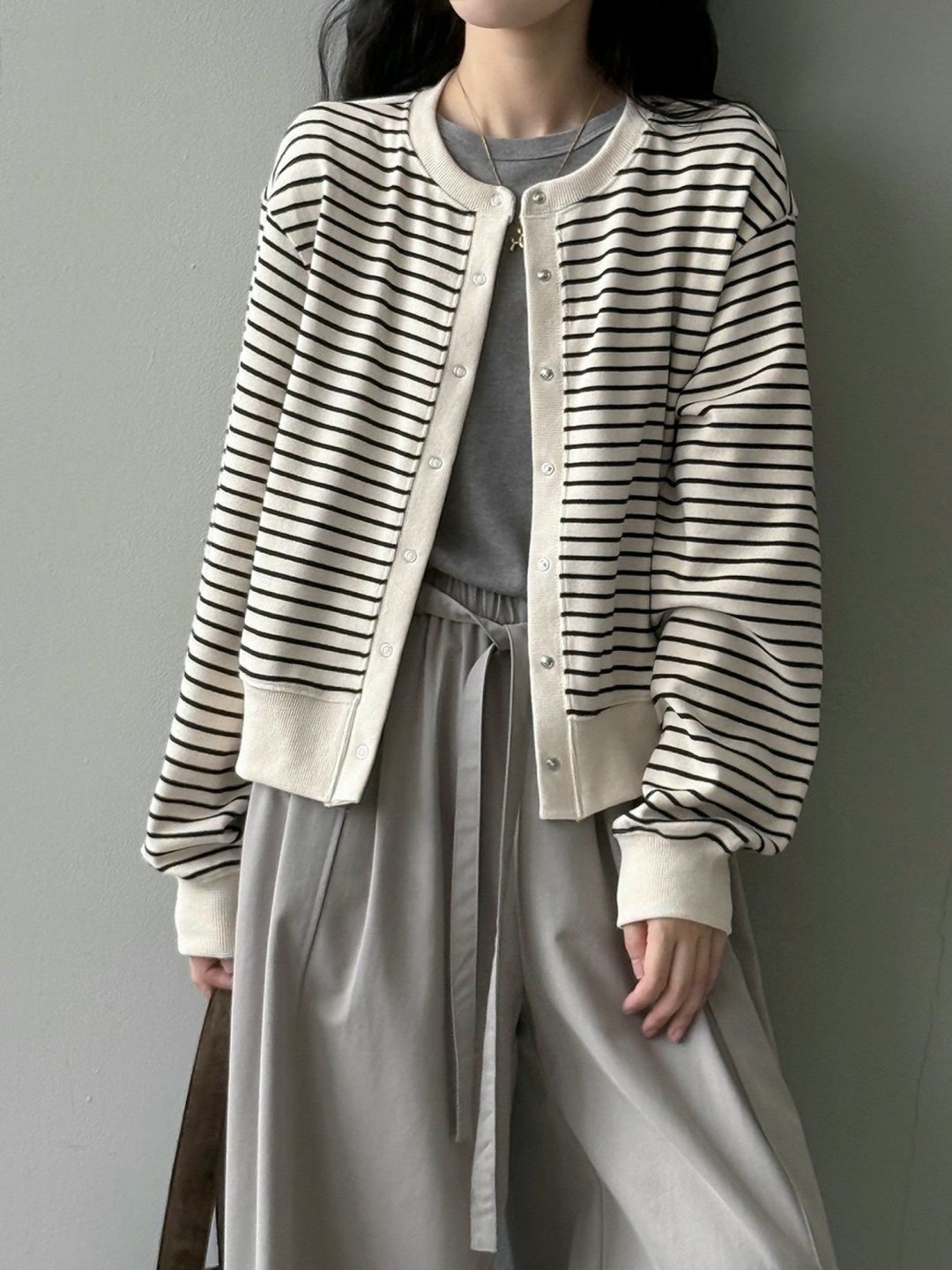 圓領橫條紋排釦棒球外套