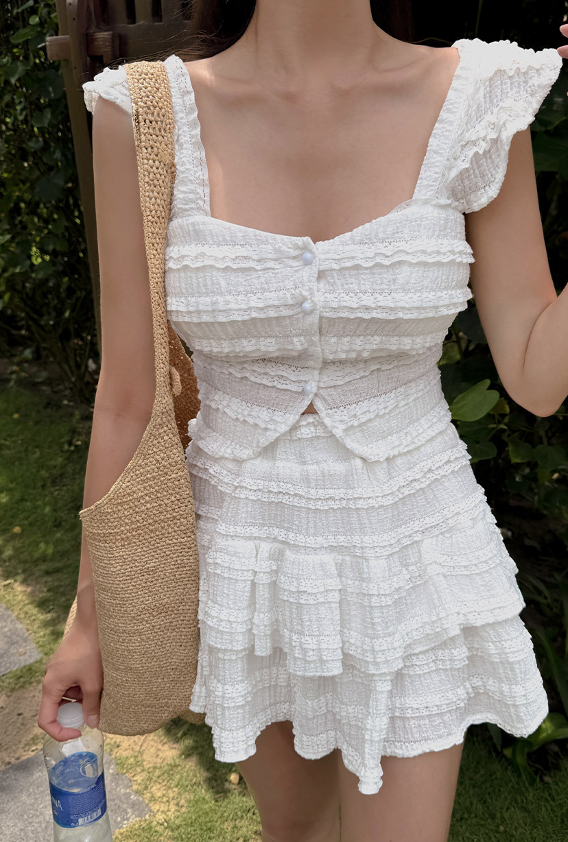 排釦蕾絲含bratop背心+短褲裙SET