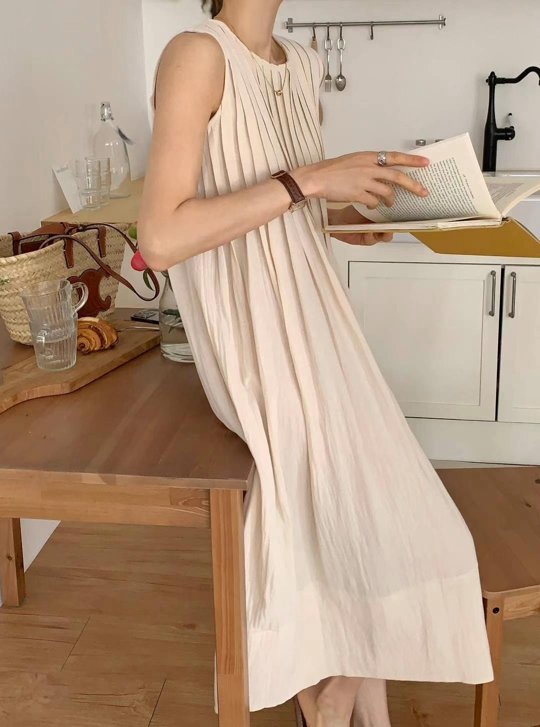 圓領棉麻百摺背心長洋