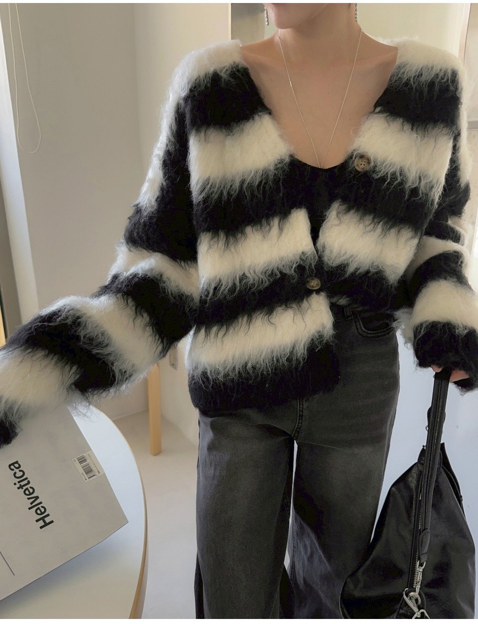 配色寬條紋毛毛落肩外套