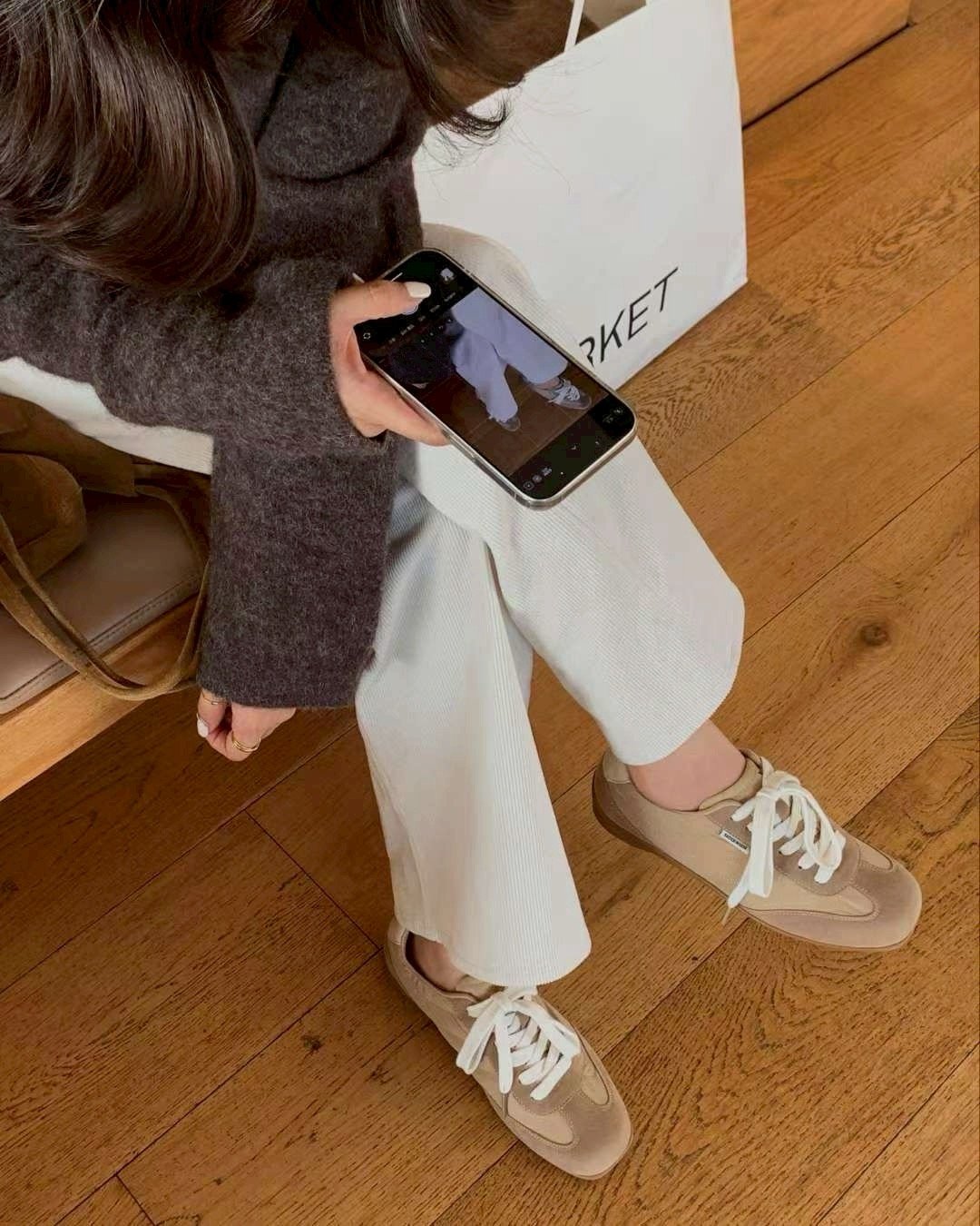 超柔軟！方頭車線軟底德訓鞋