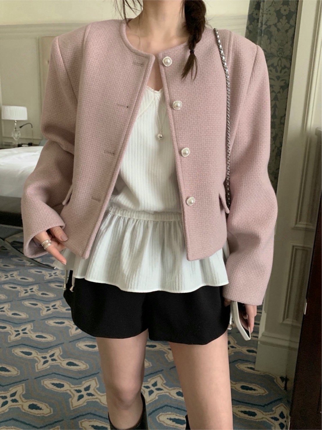 圓領珍珠排釦織紋小香外套