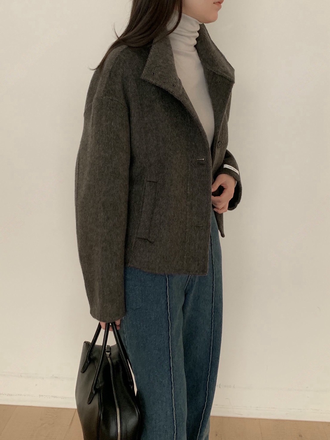 可高領簡約西裝版型手工羊毛外套（羊毛80%)