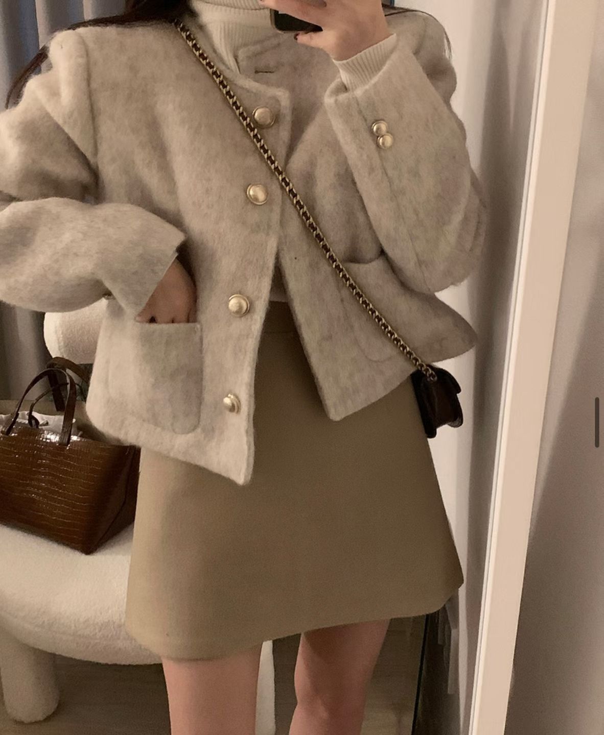 金扣毛款小香短版外套