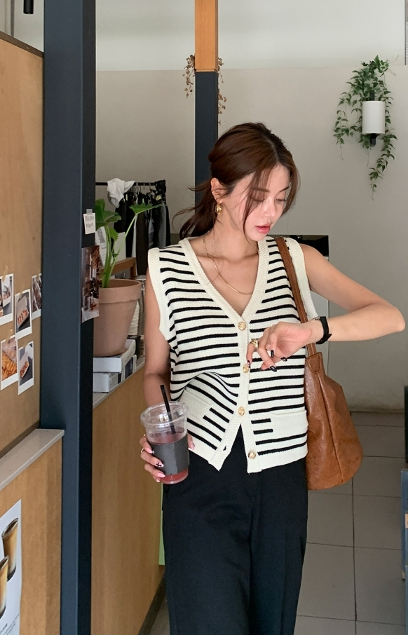 橫條紋金釦針織背心