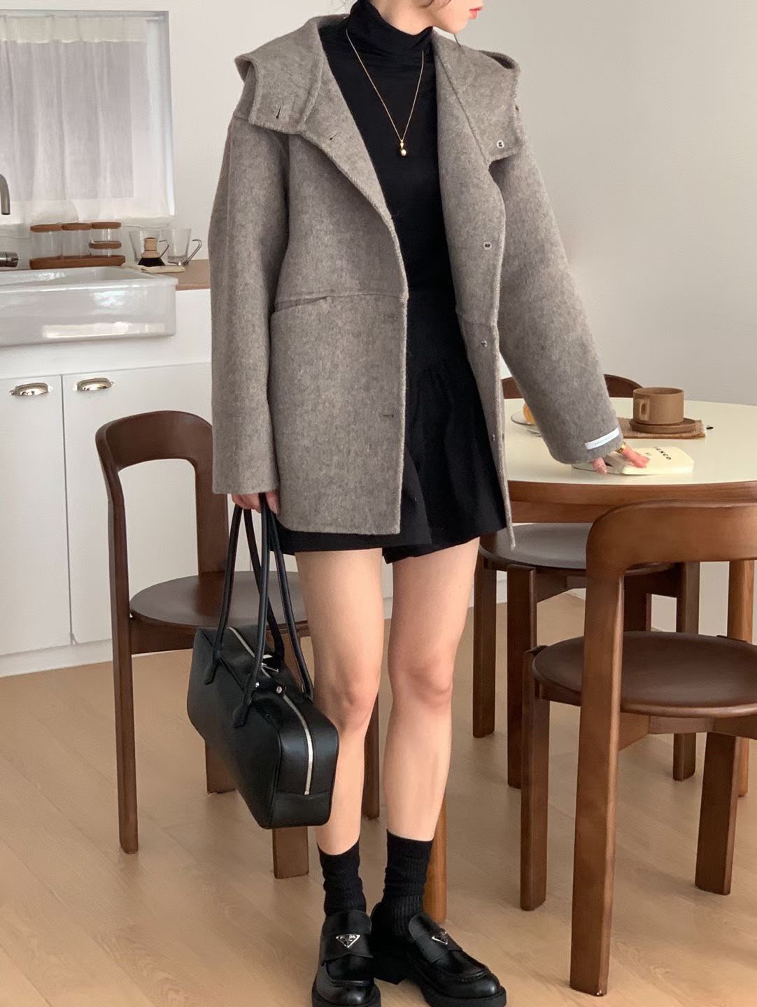 連帽壓線口袋手工羊毛100%長版大衣