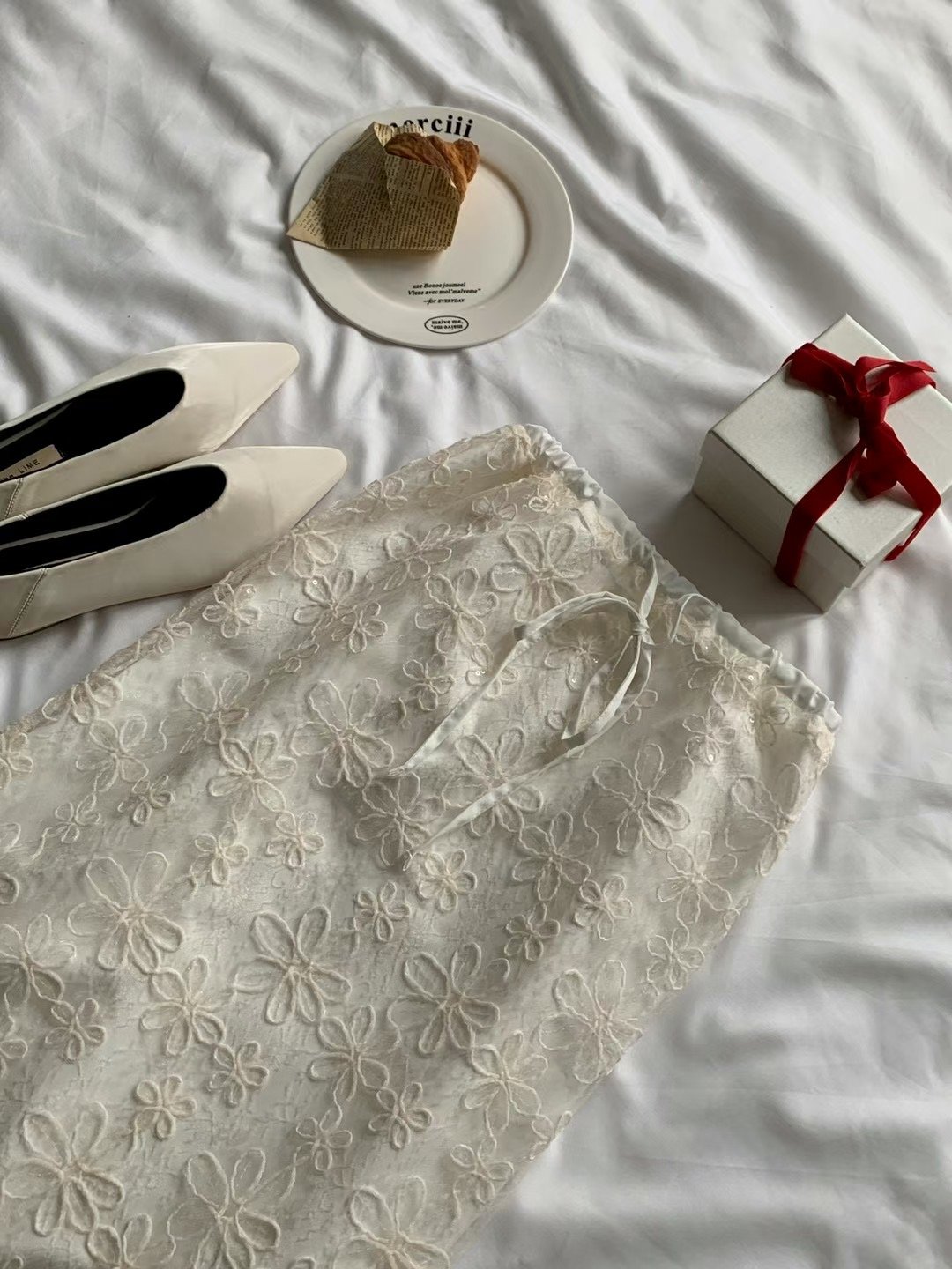 小花刺繡細閃後開衩長裙